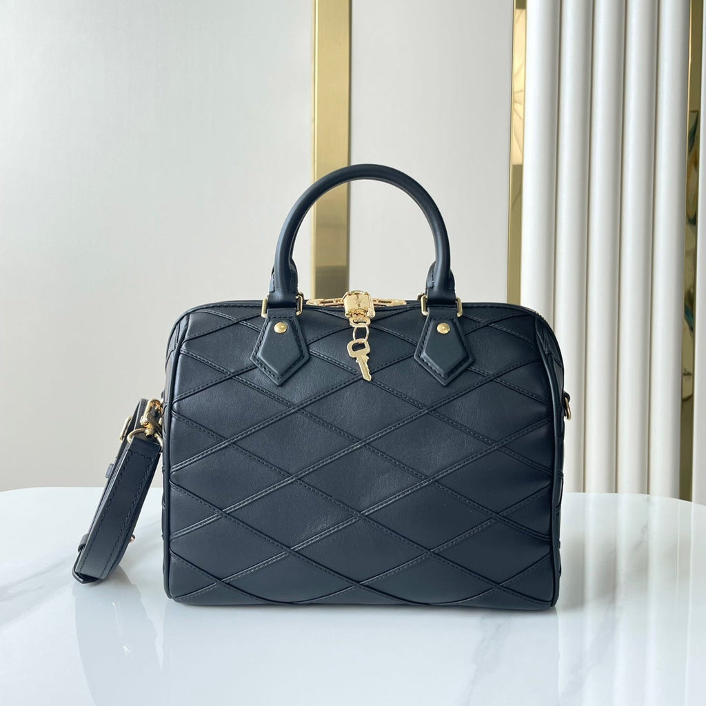 SPEEDY BANDOULIÈRE 25 AVEC MOTIF CROISÉ EN CUIR D'AGNEAU NOIR