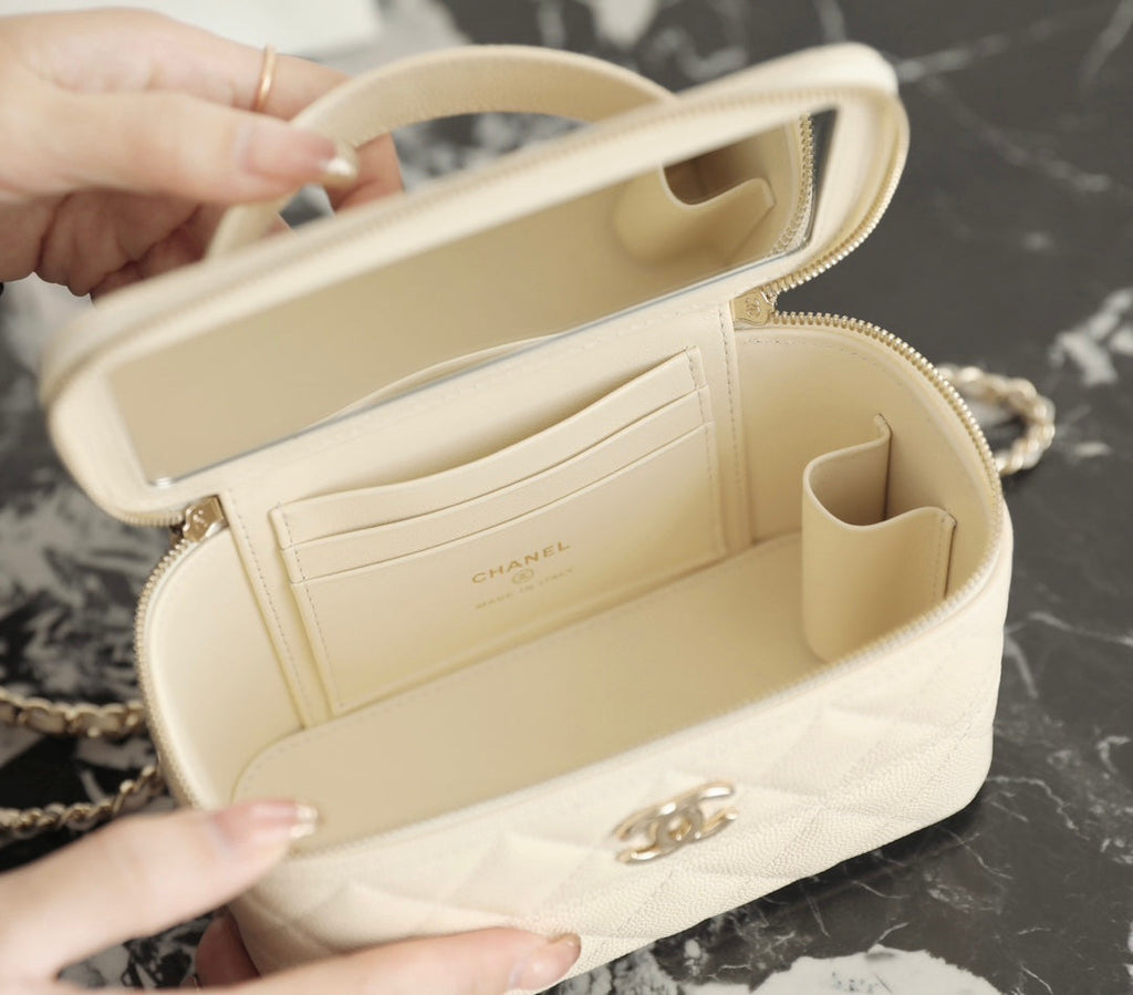 CC 25C VANITY 17CM CUIR DE VEAU GRAINÉ CRÈME