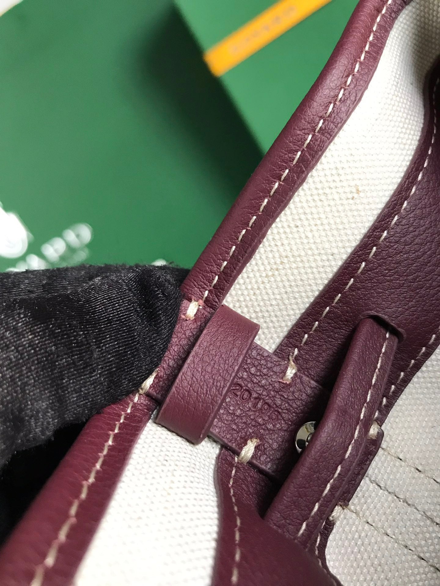 SAC SEAU PETIT FLOT 22 EN TOILE GOYARDINE ROUGE VIN ET BORDURE EN CUIR D'AGNEAU