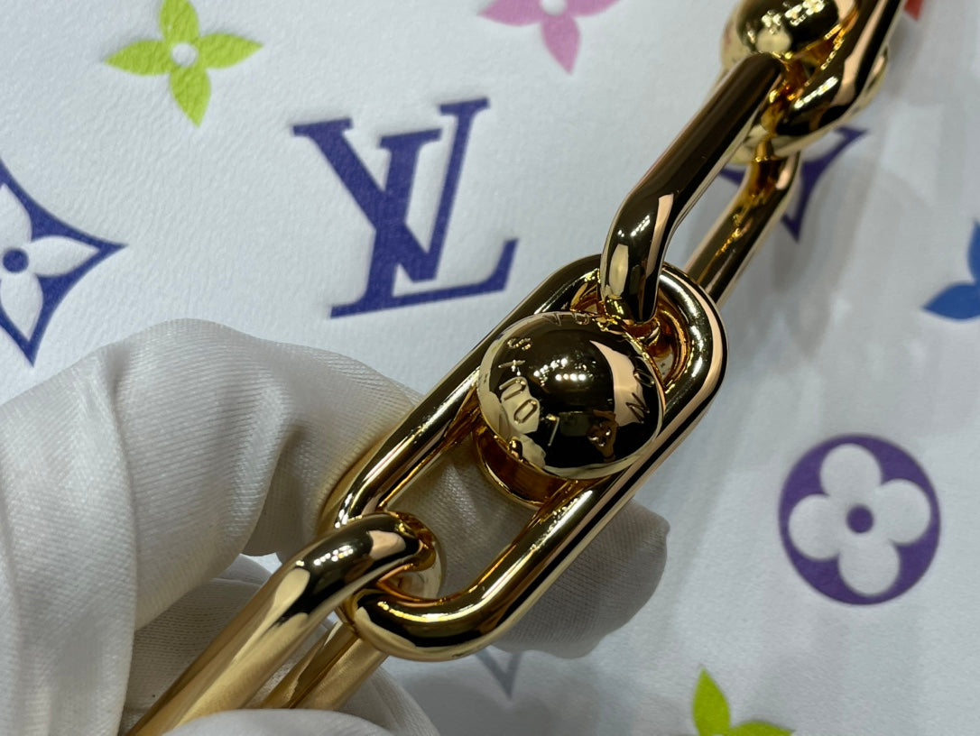 LV X TM COUSSIN BB 21CM BLANC MULTICOLORE MONOGRAMME-CUIR D'AGNEAU EN RELIEF