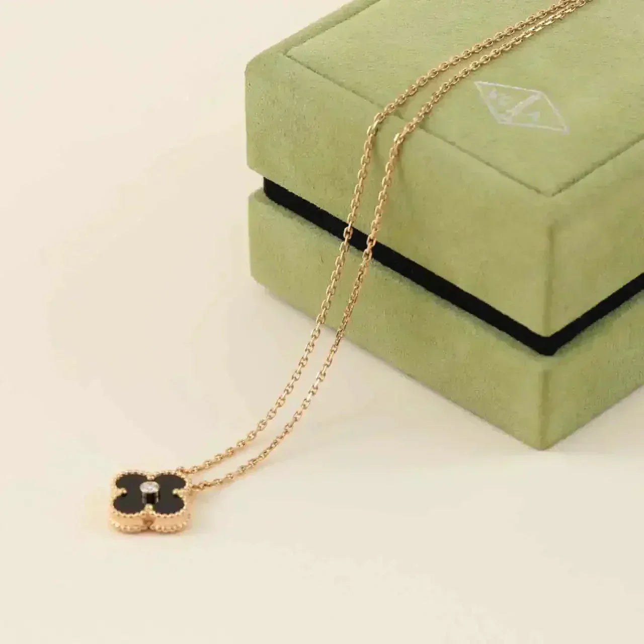 COLLIER CLOVER 15 MM DIAMANT ONYX
