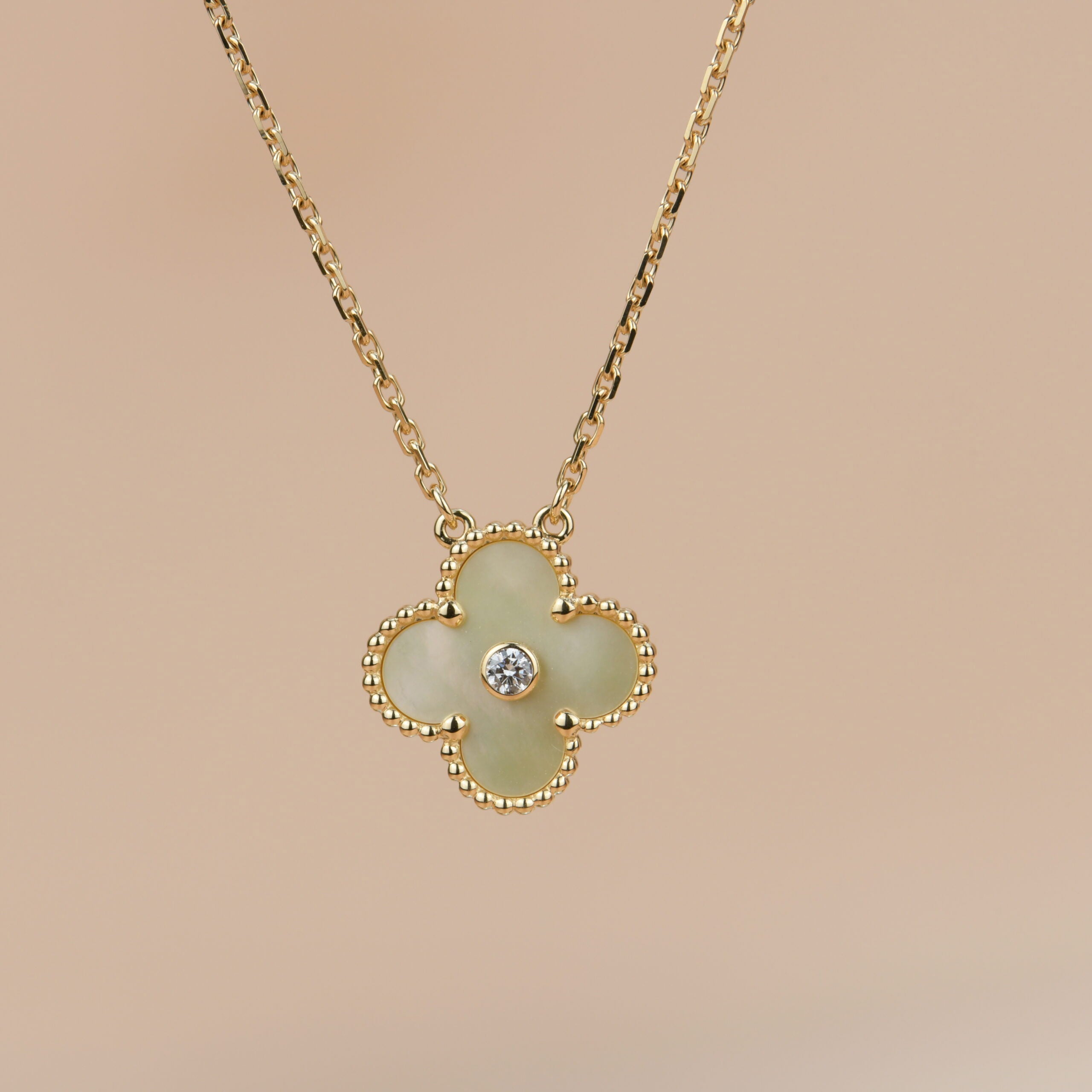Collier Clover 15 mm en or et nacre