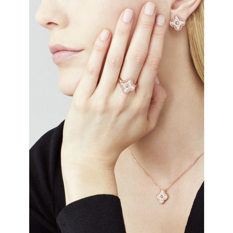 Collier Clover 15 mm avec une seule fleur en diamant
