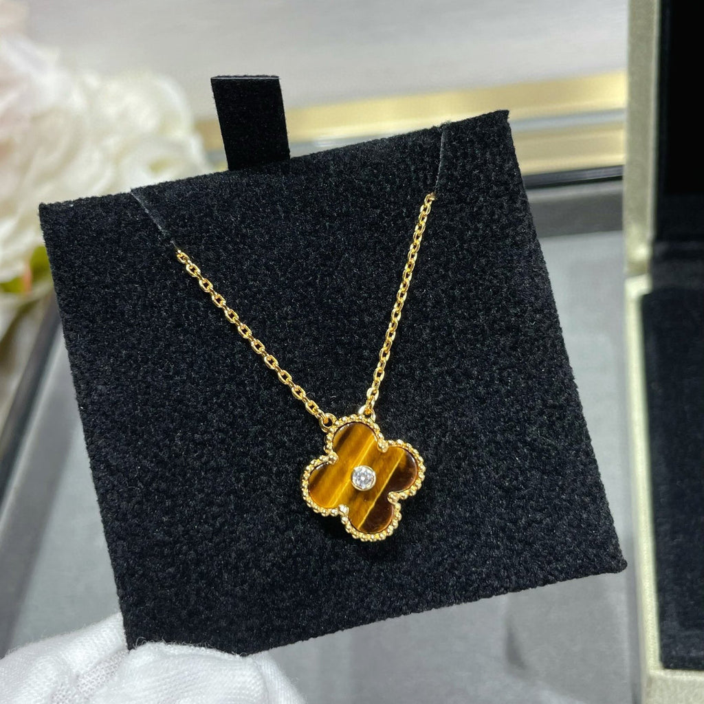 Collier CLOVER 15 MM DIAMANT ET AGATE ŒIL DE TIGRE JAUNE
