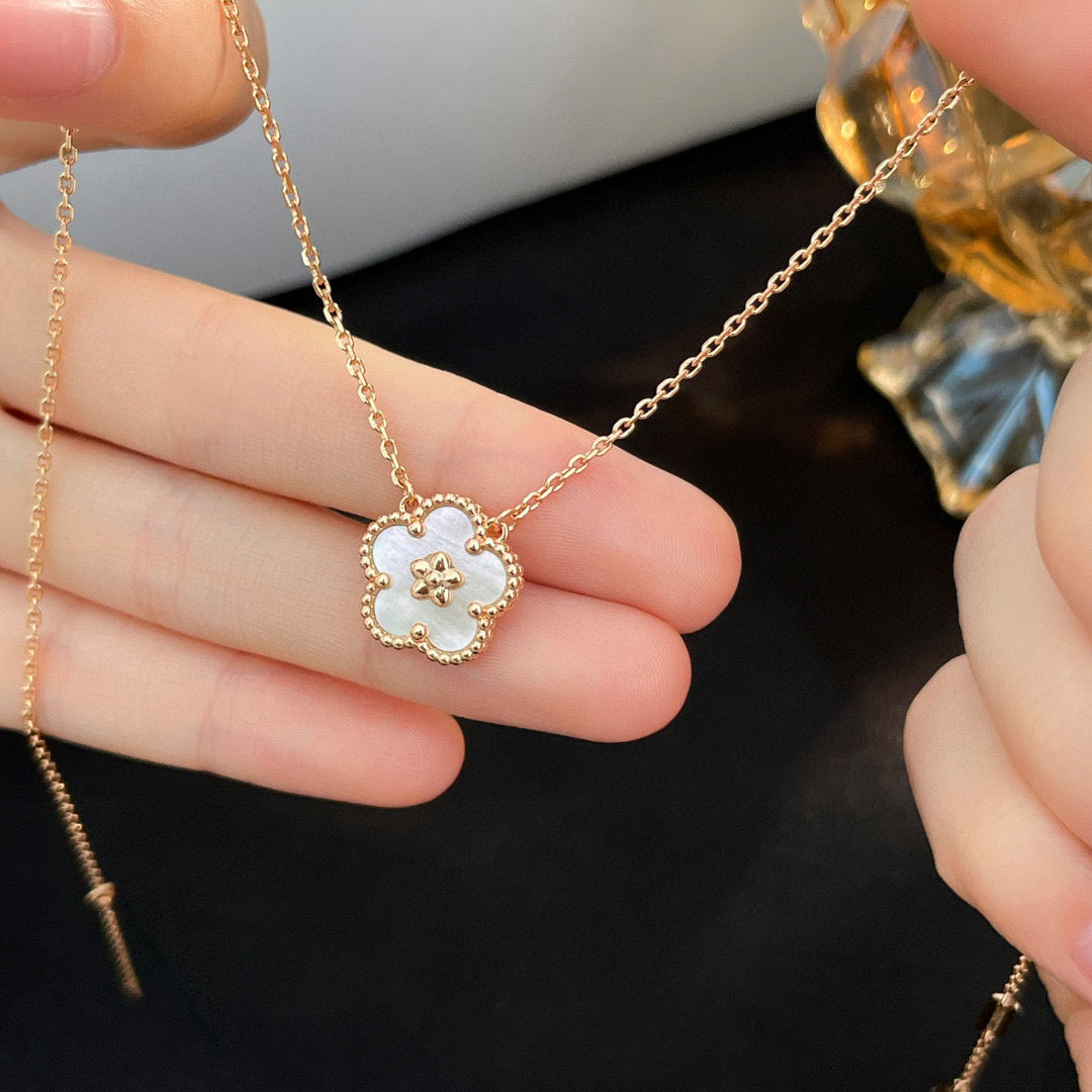 LUCKY  WHITE MOP  PLUM BLOSSOM NECKLACE