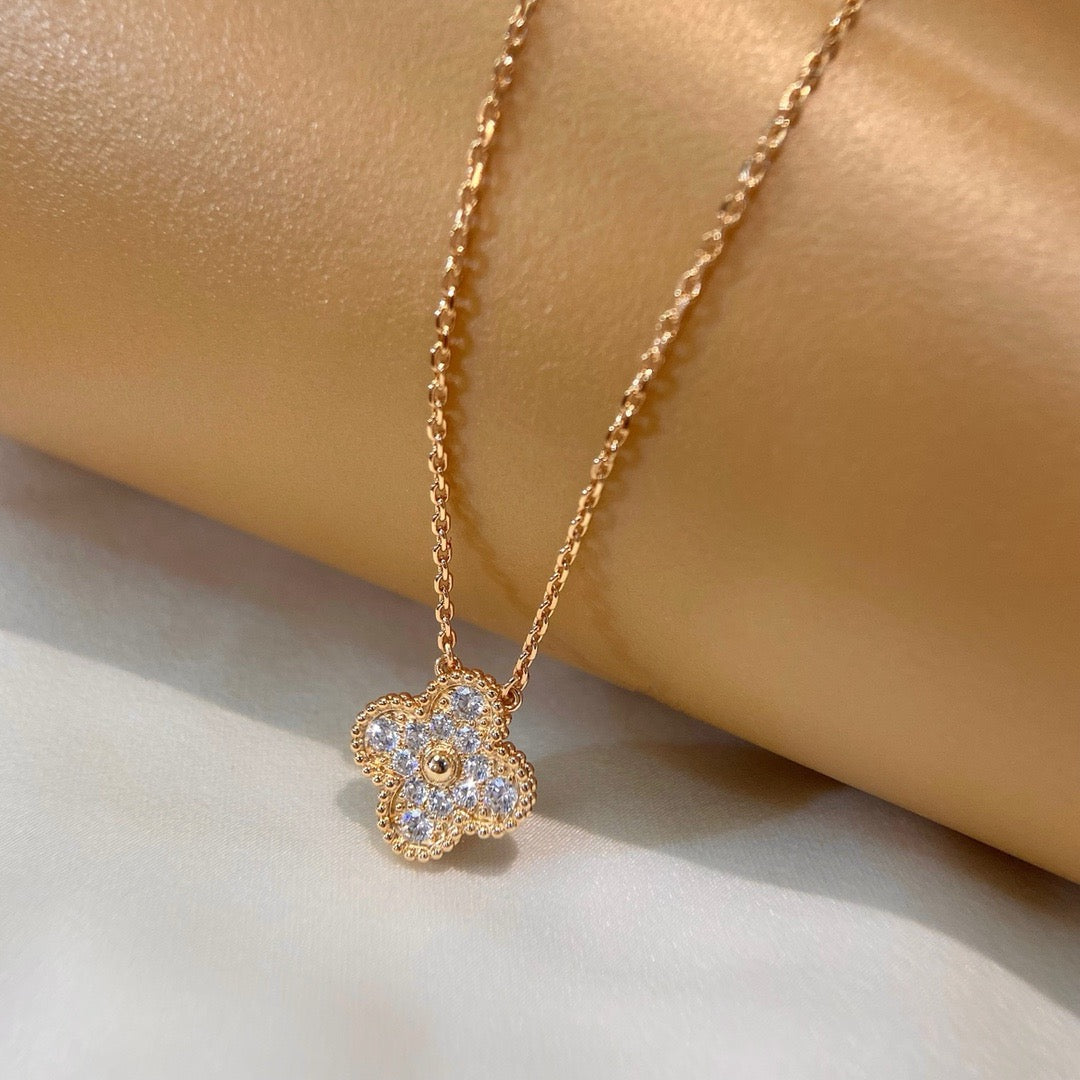 Collier Clover 15 mm avec une seule fleur en diamant