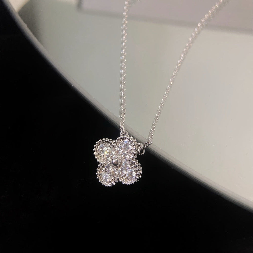 Collier Clover 15 mm avec une seule fleur en diamant