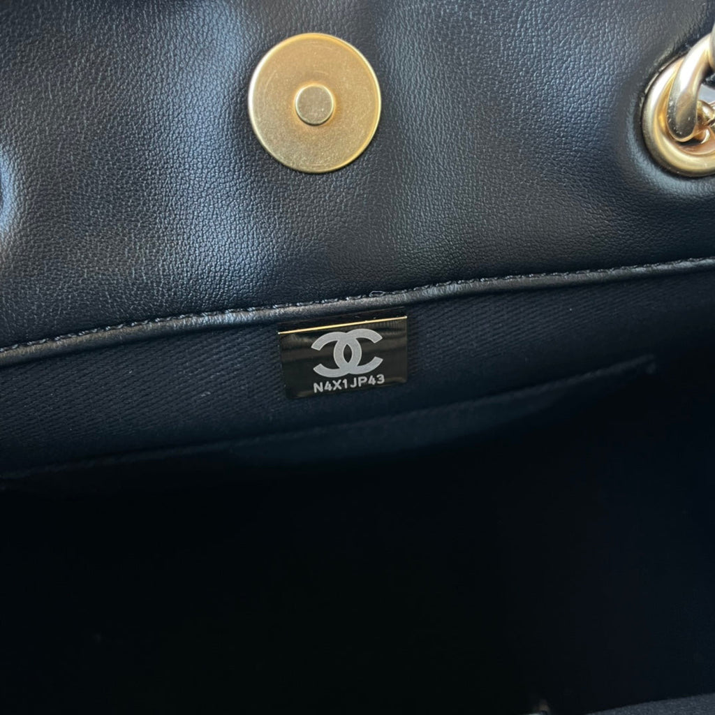 PETIT SAC CABAS 31 CM EN CUIR D'AGNEAU NOIR QUINCAILLERIE DORÉ