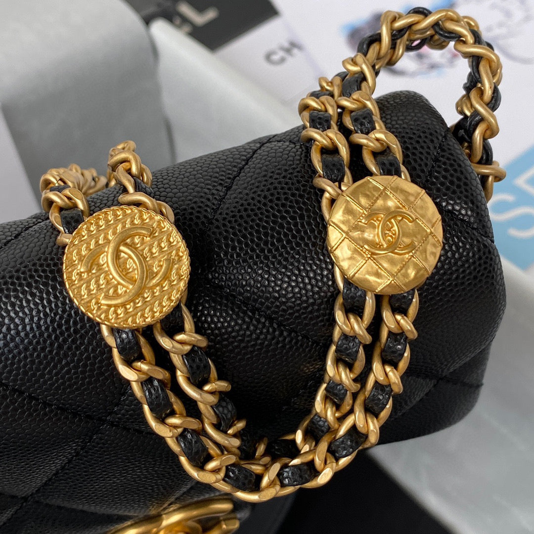 19 FLAP BAG 17 BLACK CAVIAR GOLD HARDWARE