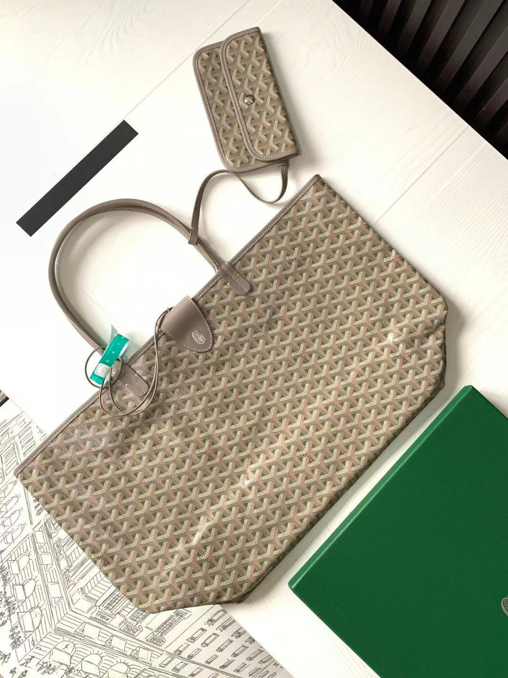 ST LOUIS PM 48CM GREIGE AND GREEN TOTE BAG