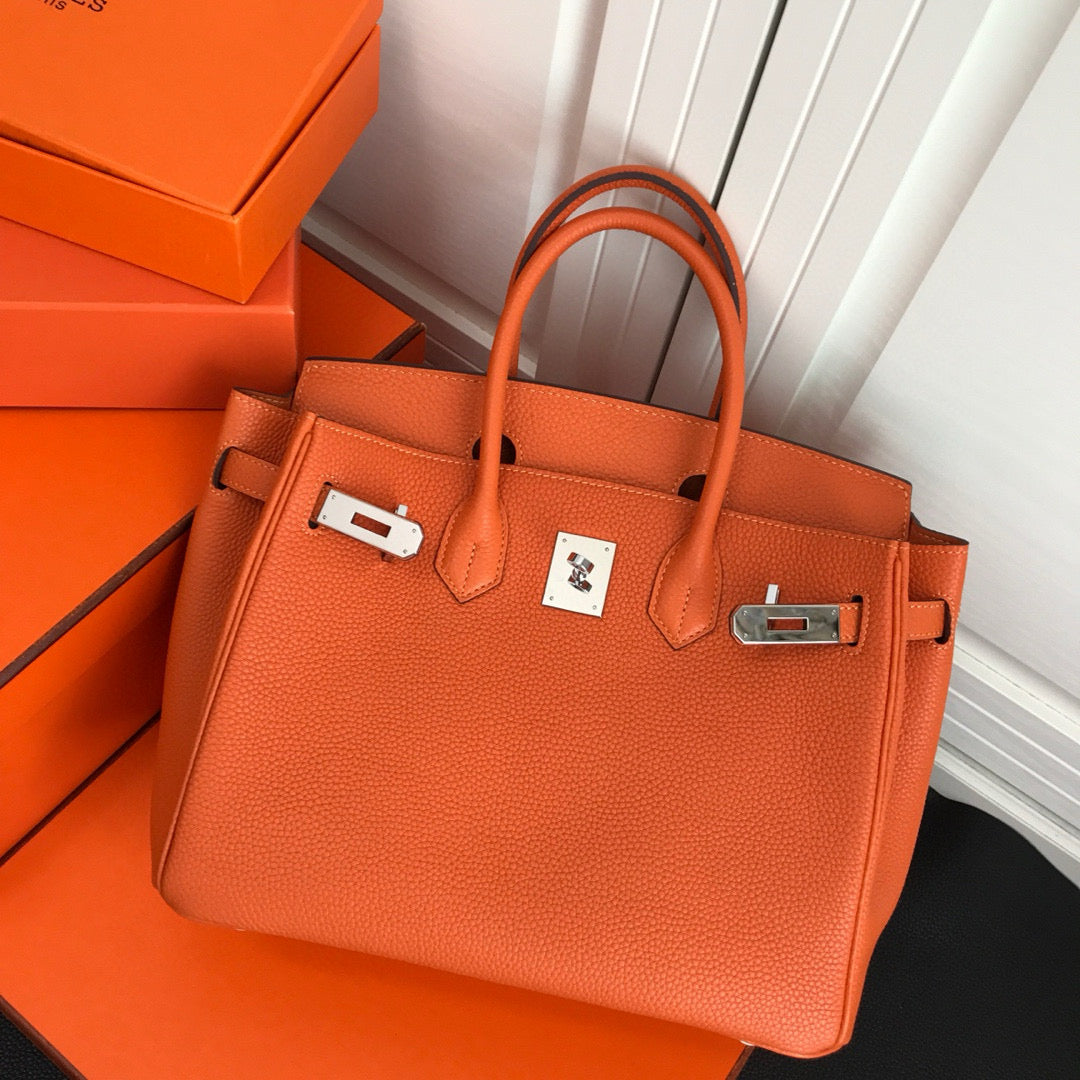 HM BIRKIN CUIR TOGO ORANGE QUINCAILLERIE ARGENTÉE