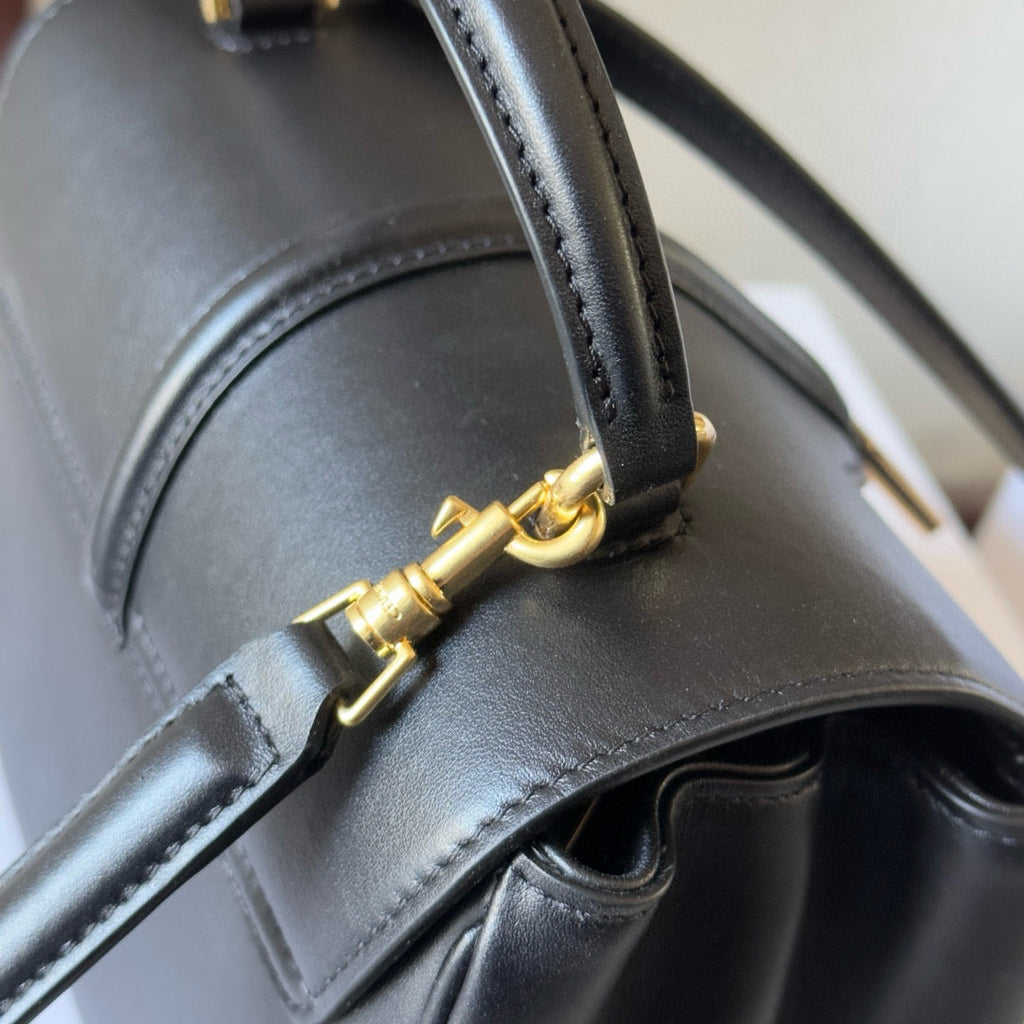 MINI SAC 16 18CM EN CUIR DE VEAU SATINÉ NOIR