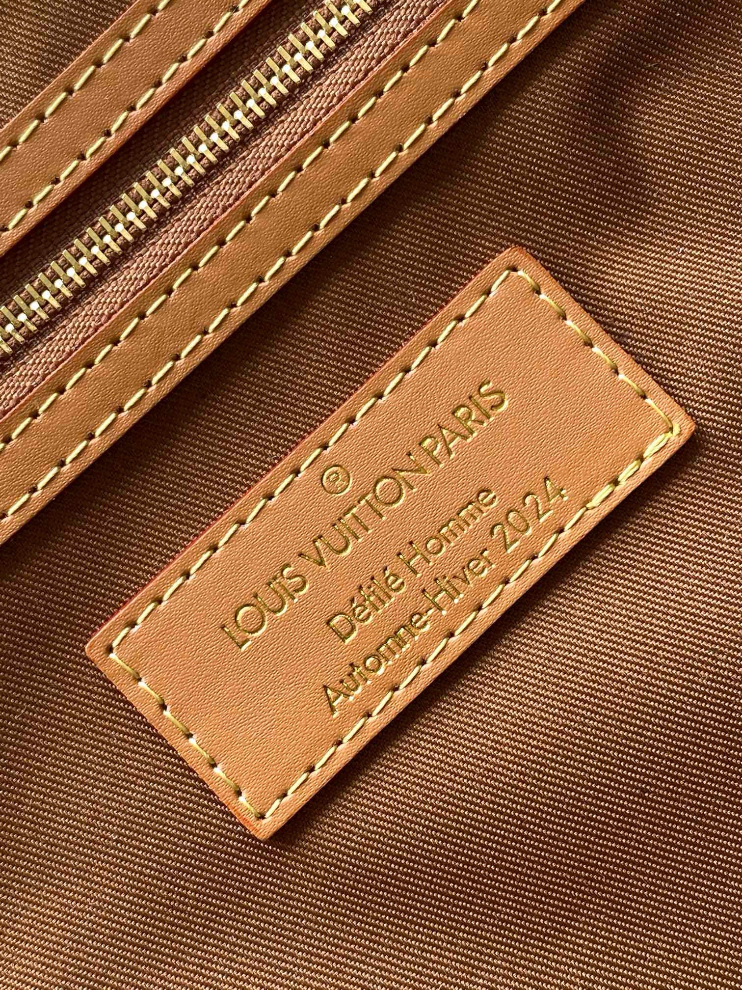KEEPALL 50 BANDOULIÈRE MONOGRAMME TOILE À COUVERTURE POUSSIÈRE 
