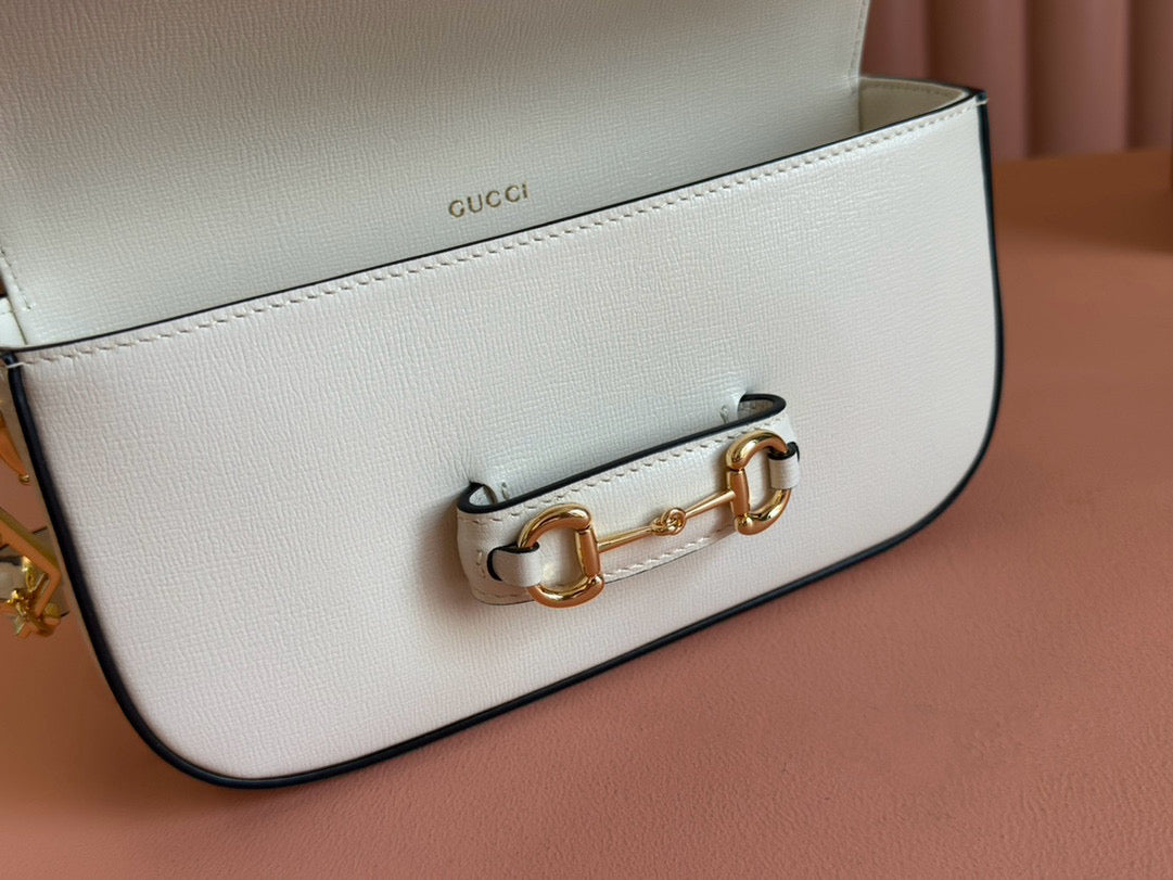 GG HORSEBIT 1955 PETIT SAC À BANDOULIÈRE 24 CM EN CUIR DE VEAU BLANC