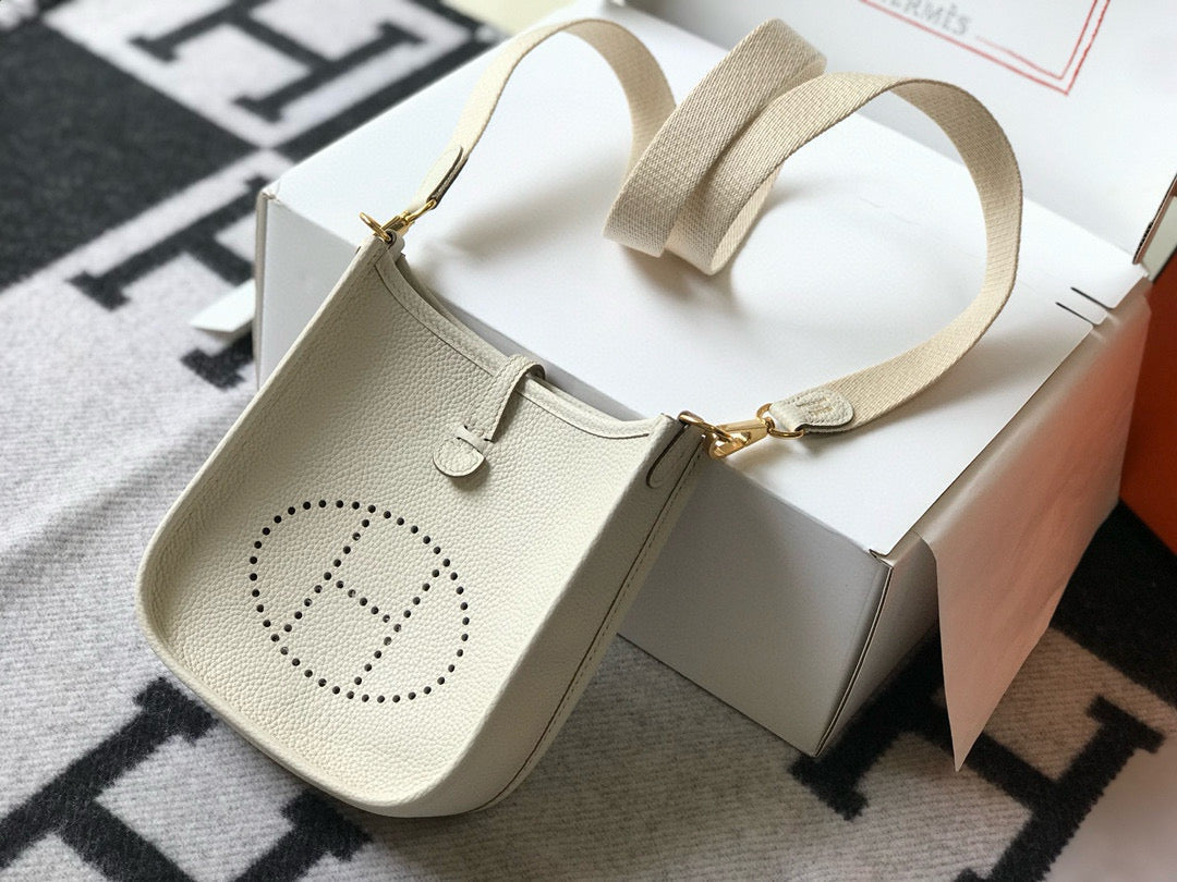 SAC TOGO HM EVELYNE 18 BLANC LAITEUX