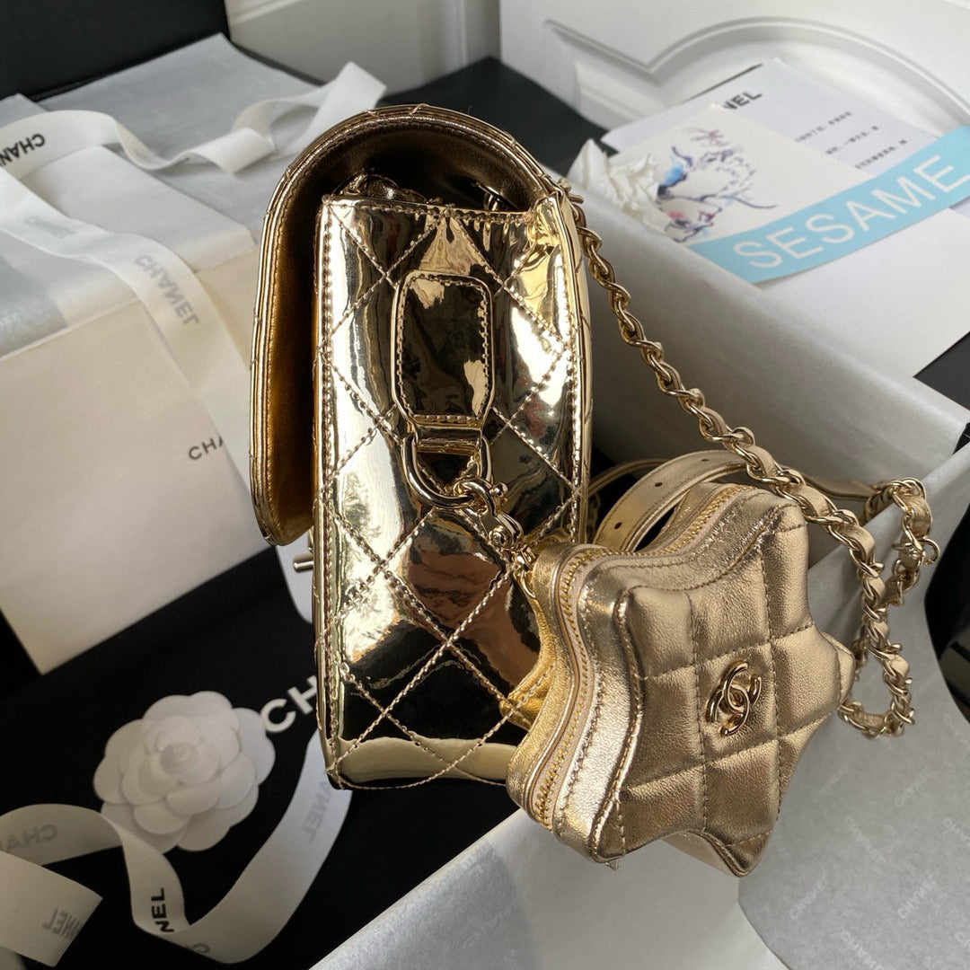 CC LARGE BACKPACK 31CM GOLD PATENT CALFSKIN GOLD HARDWARE