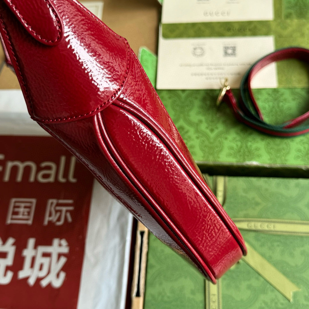 SAC À BANDOULIÈRE GG JACKIE MINI 19 EN CUIR DE VEAU ROUGE FONCÉ