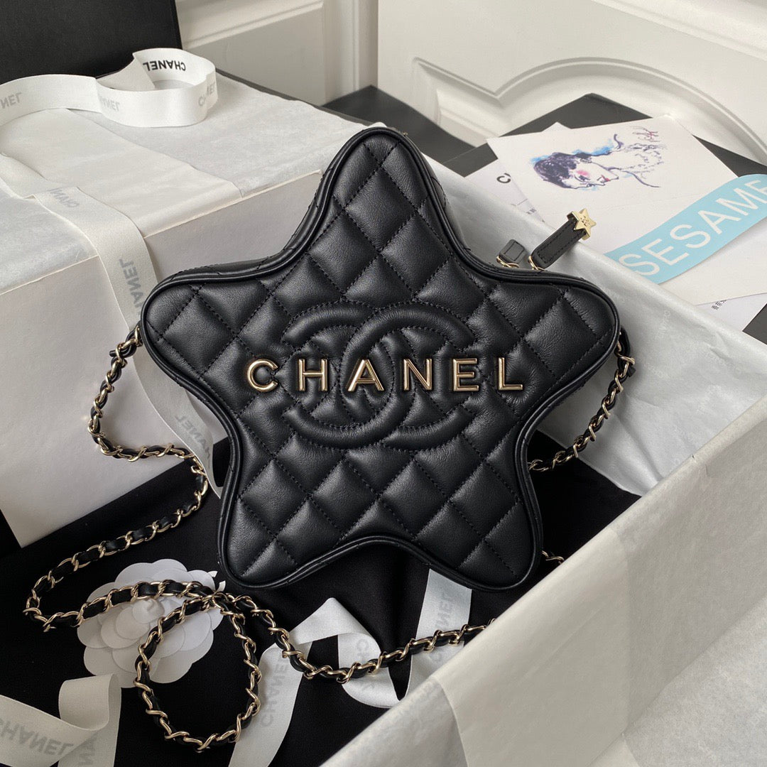 SAC STAR 24C 22,5 CM EN CUIR DE VEAU NOIR QUINCAILLERIE DORÉ 