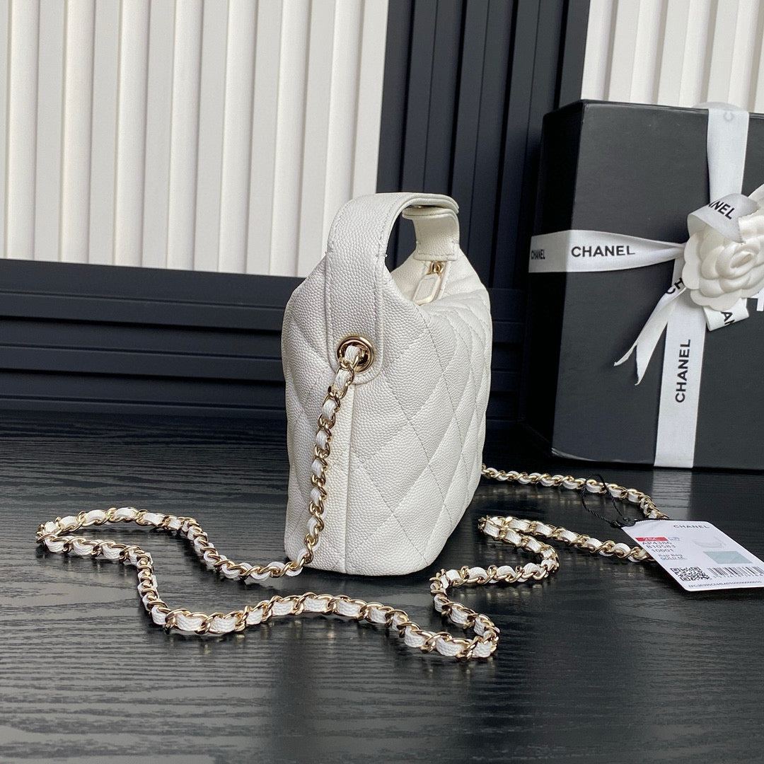 Sac Hobo CC 25C 21,5 cm avec poignée supérieure en cuir de veau grainé blanc