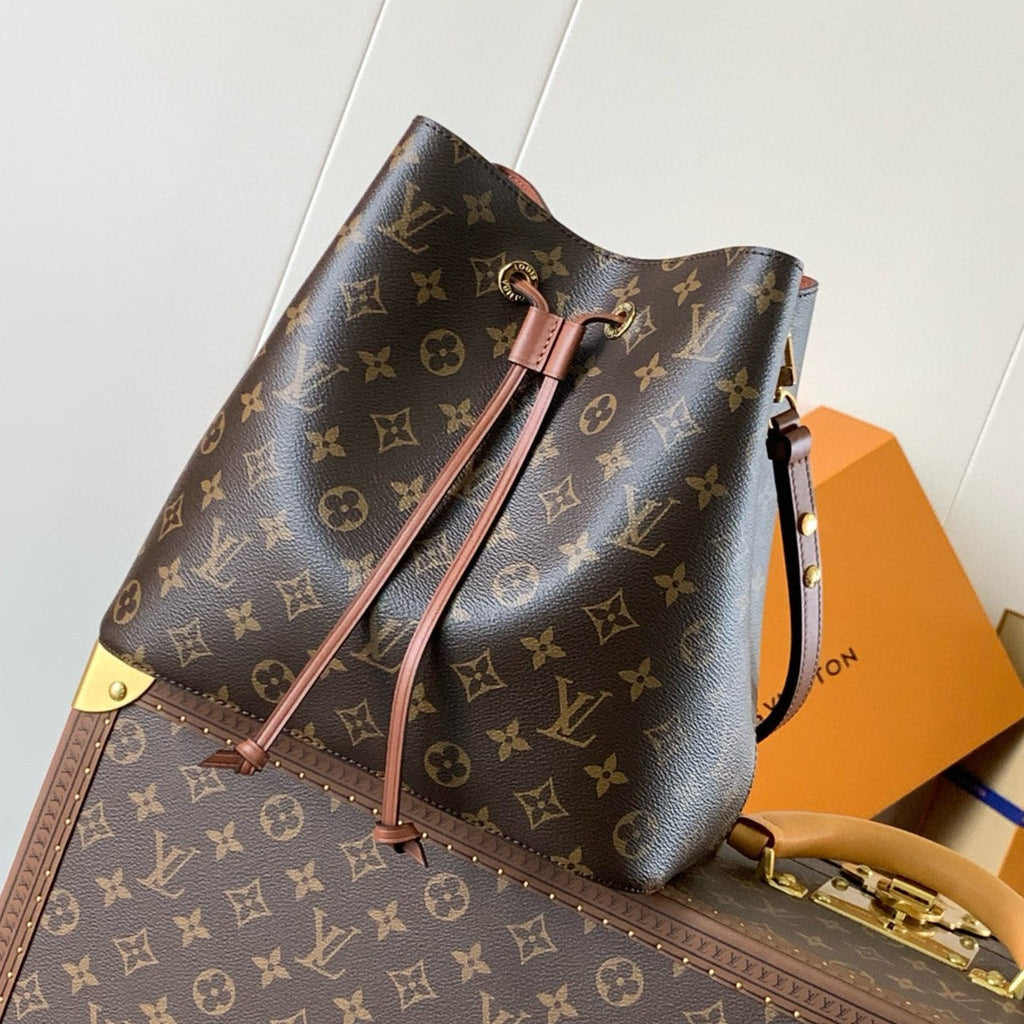 NEONOE MM 26CM BROWN MONOGRAM CANVAS