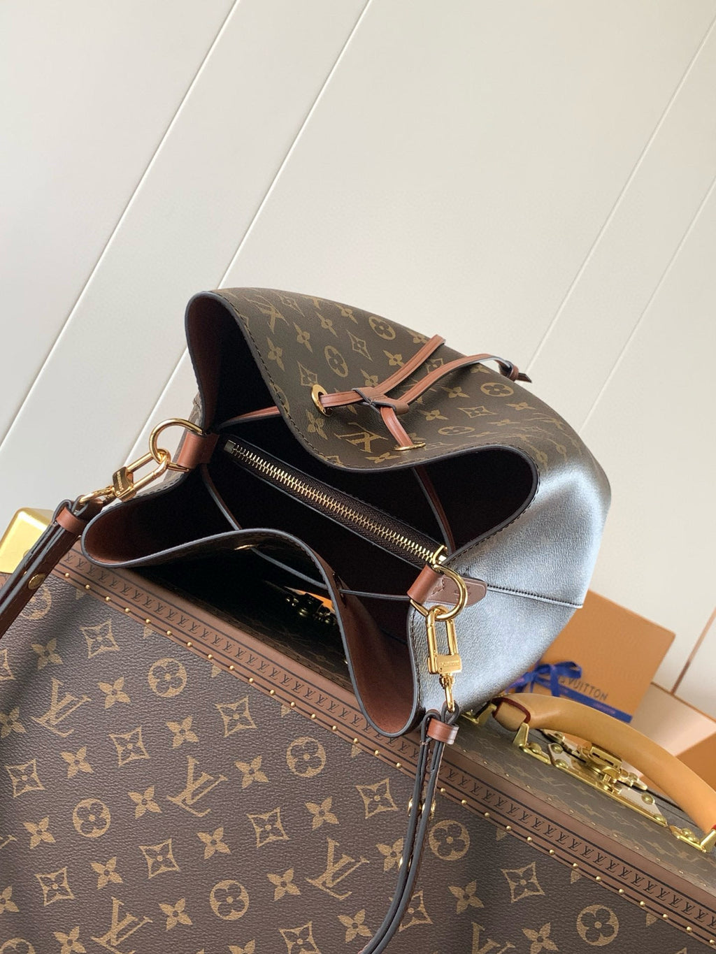 NEONOE MM 26CM BROWN MONOGRAM CANVAS