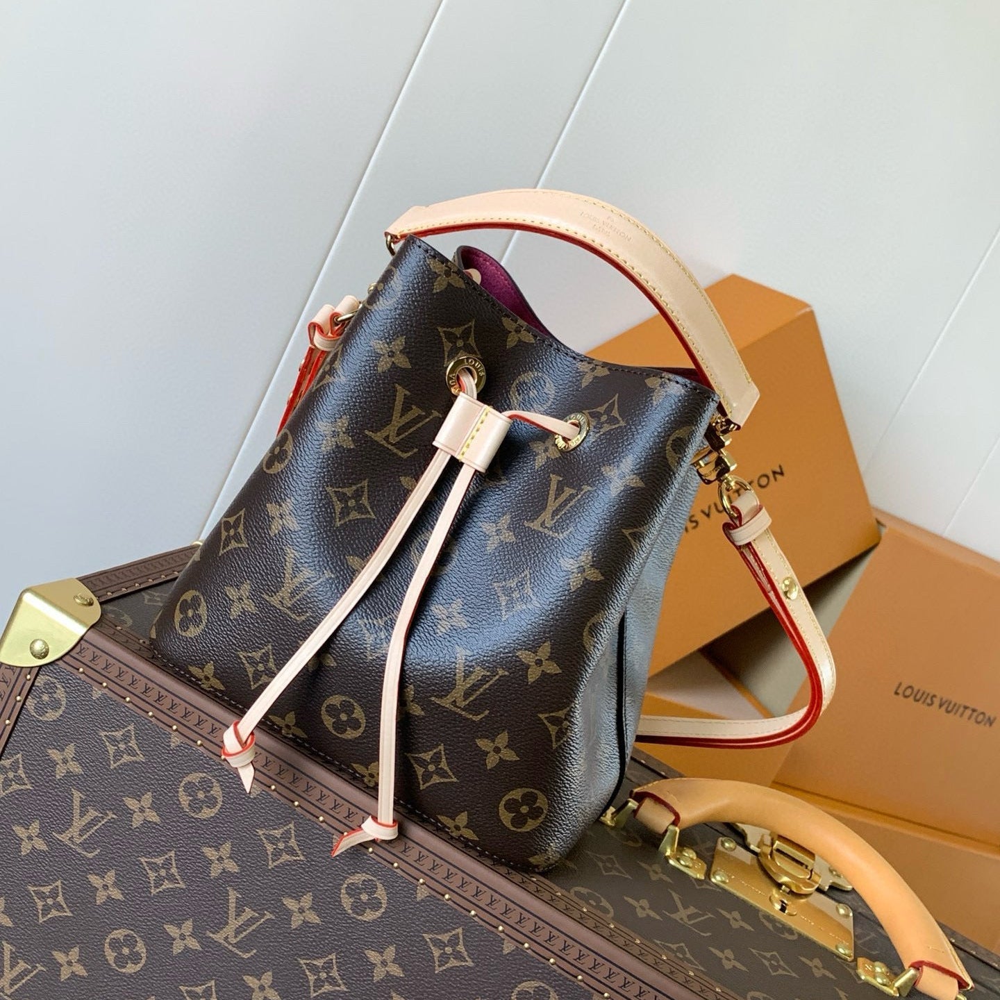 NÉONOÉ BB 20 EN TOILE MONOGRAMME MARRON
