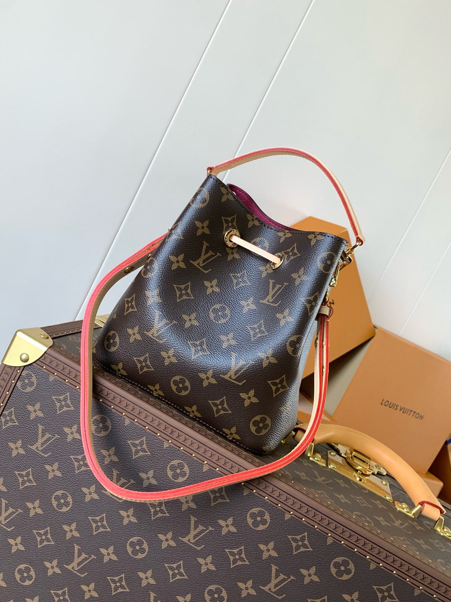 NÉONOÉ BB 20 EN TOILE MONOGRAMME MARRON