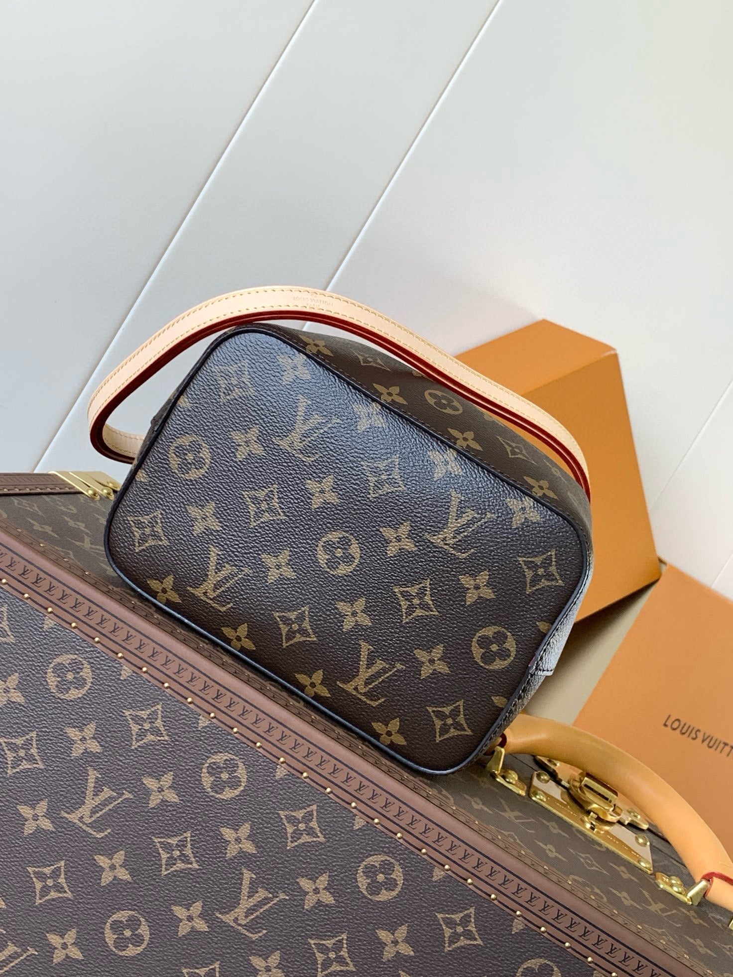NÉONOÉ BB 20 EN TOILE MONOGRAMME MARRON