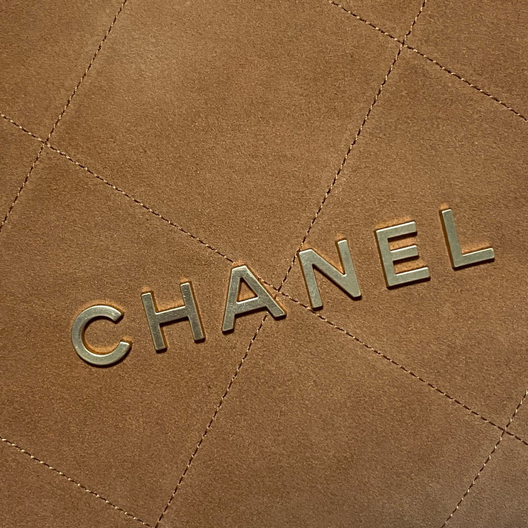 CC 22 BAG 35CM BROWN WHITE SHEARLING LAMBSKIN