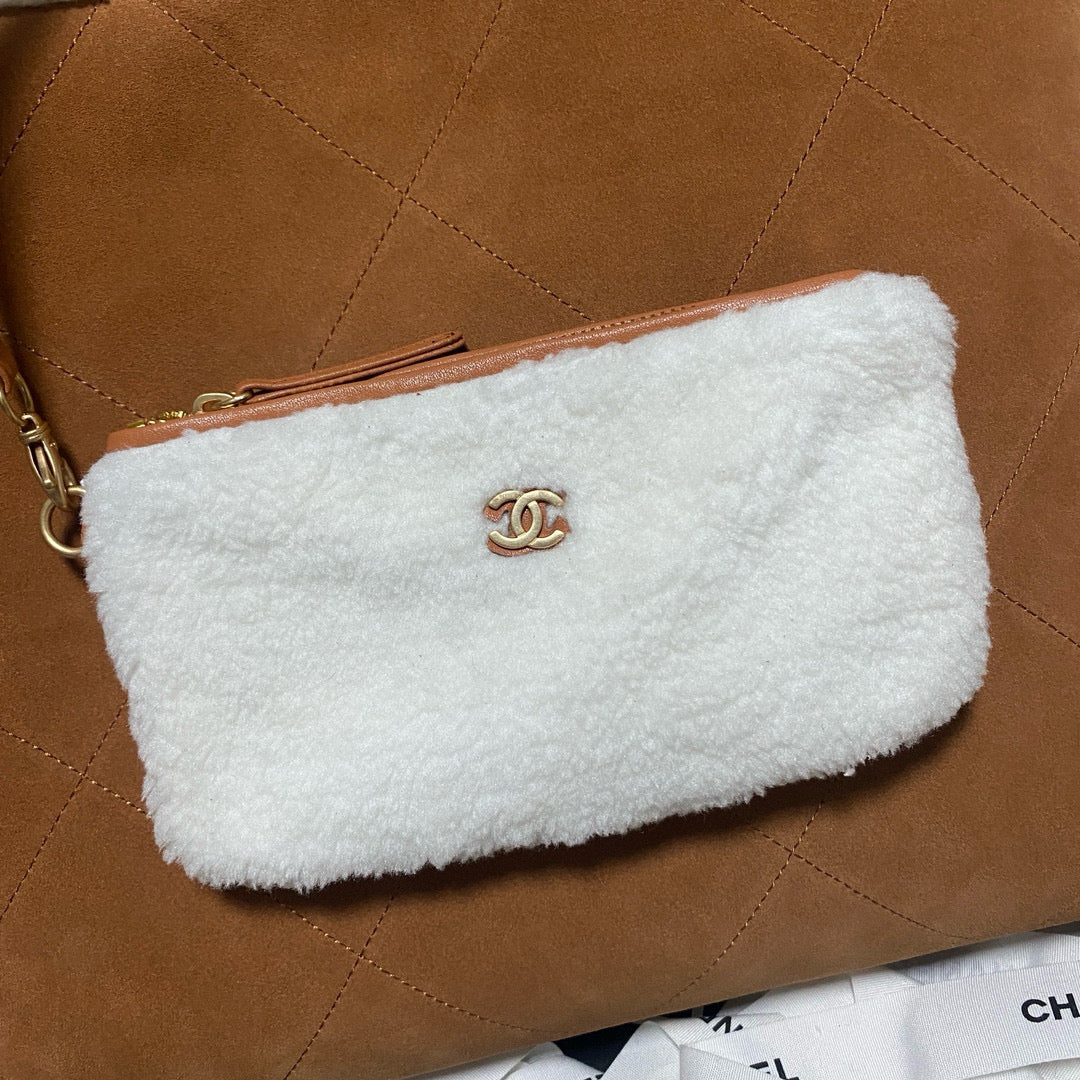 CC 22 SAC 35CM PEAU D'AGNEAU PEAU LAINE MARRON BLANC