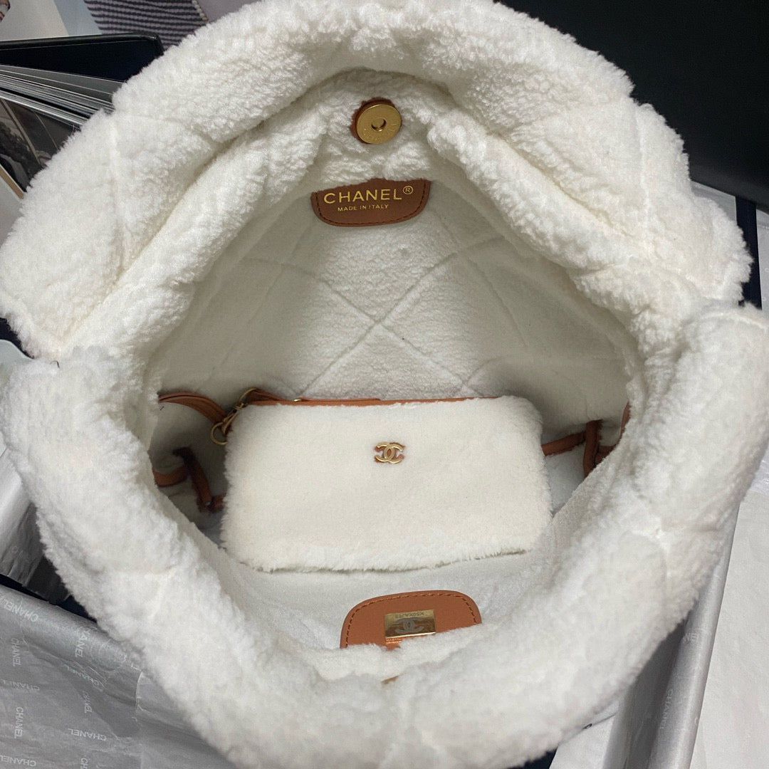 CC 22 BAG 35CM BROWN WHITE SHEARLING LAMBSKIN