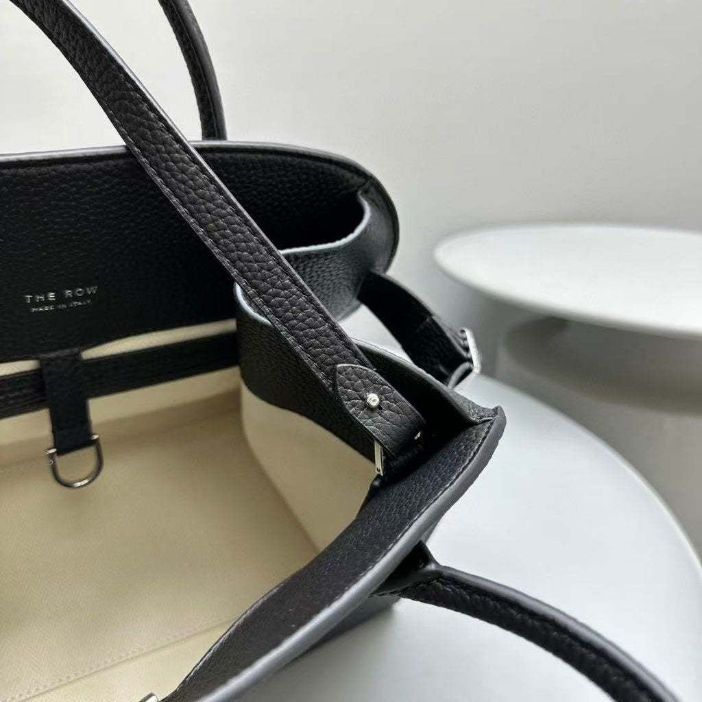 THE ROW MARGAUX 32CM CUIR DE VEAU GRAINÉ NOIR