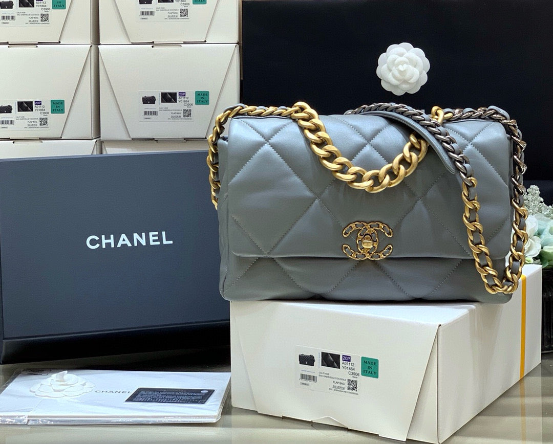 19 SAC À RABAT 30 CUIR DE CHÈVRE GRIS QUINCAILLERIE DORÉ - LA MEILLEURE QUALITÉ