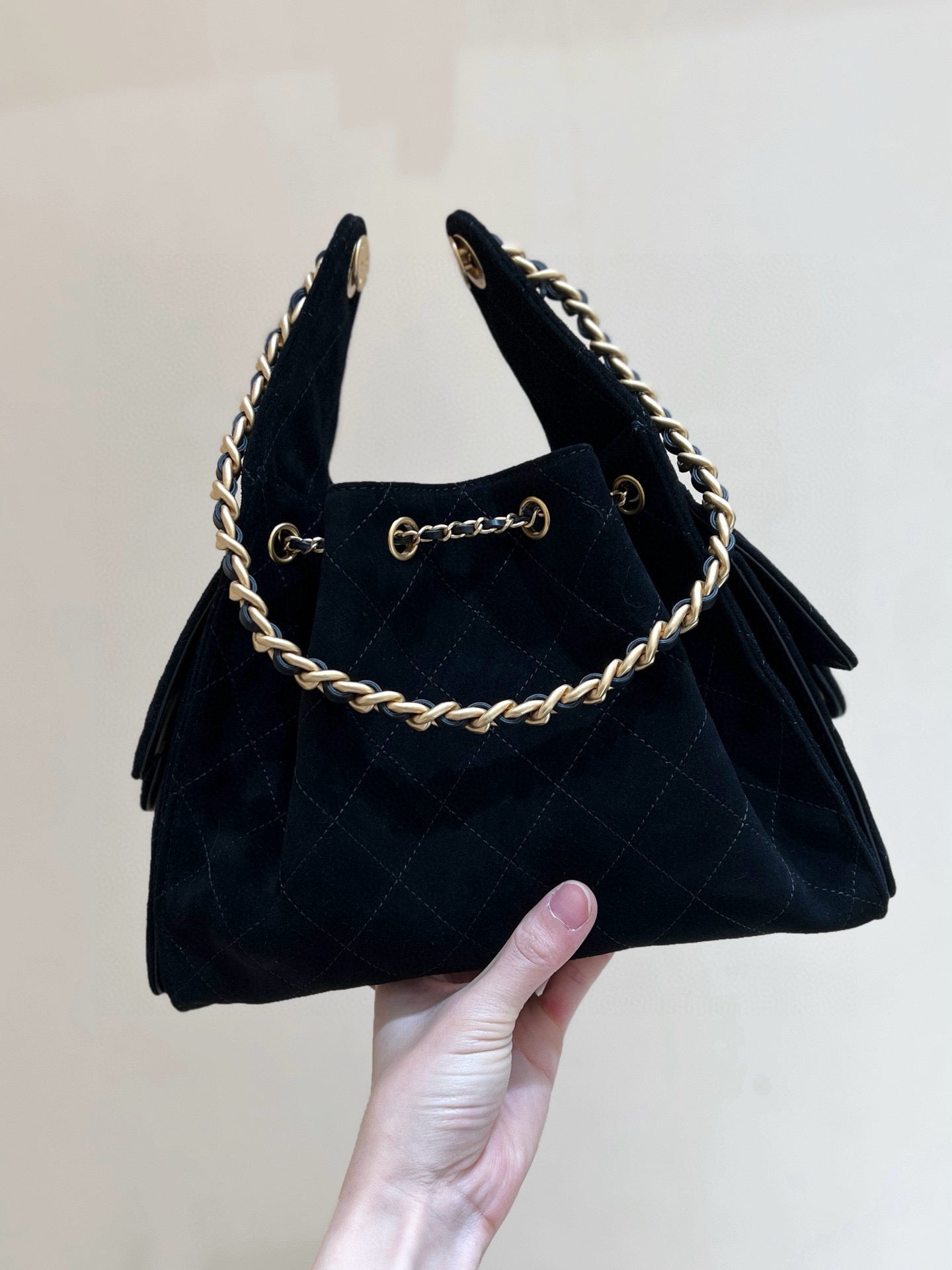 SAC HOBO CC 25C 30CM EN DAIM NOIR