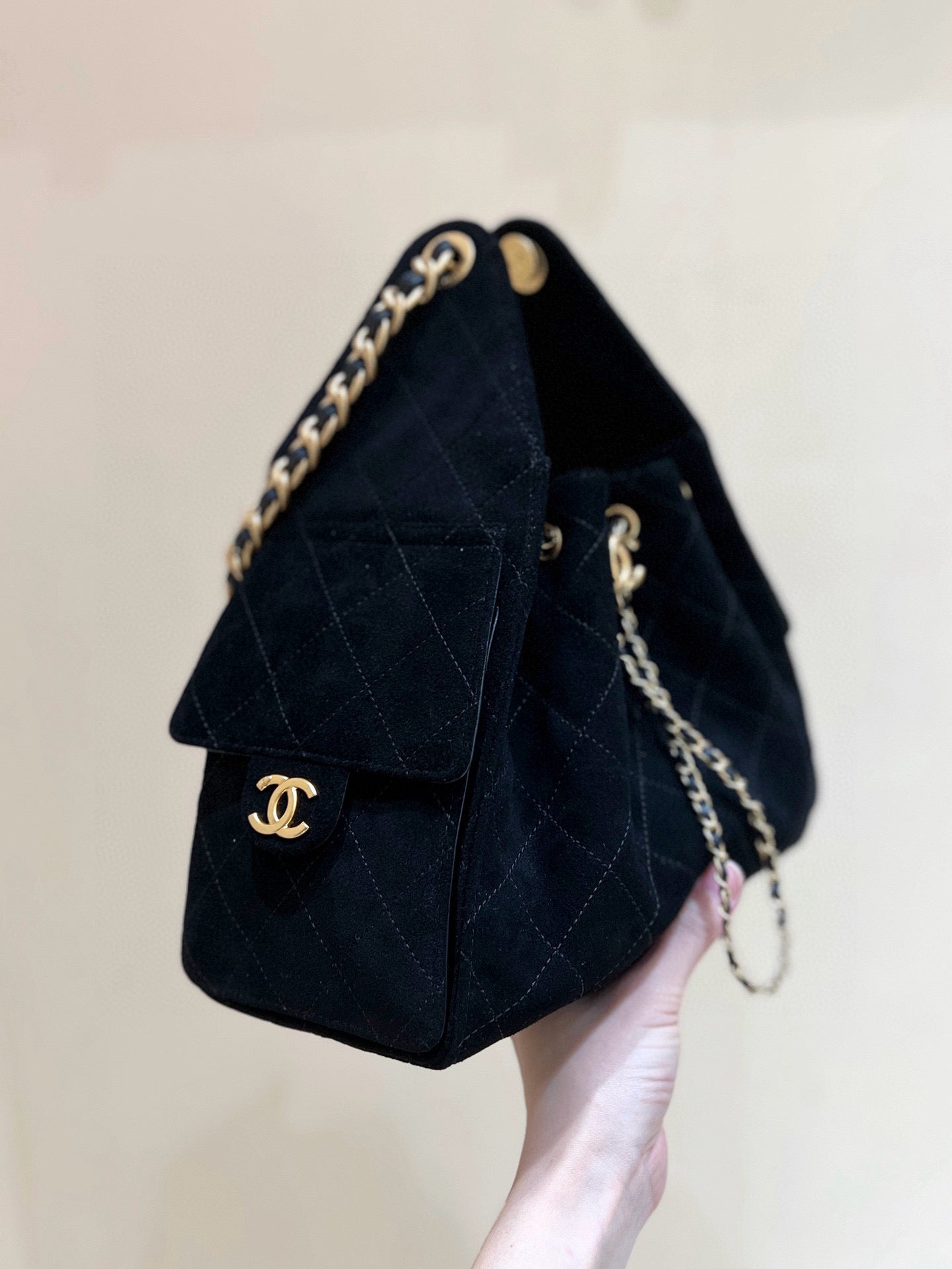 SAC HOBO CC 25C 30CM EN DAIM NOIR
