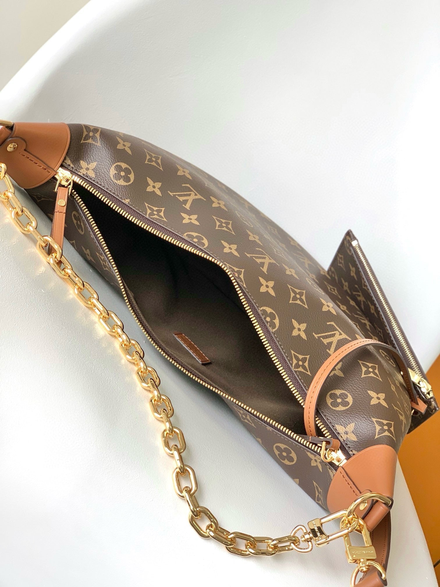 SAC HOBO LOOP LV 38 CM EN TOILE MONOGRAMME MARRON
