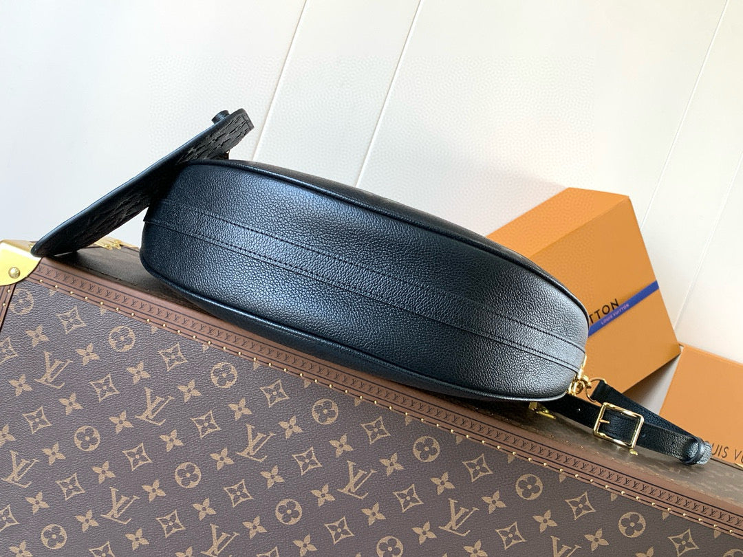 SAC HOBO LOOP LV 38 CM EN CUIR NOIR MONOGRAMME EMPREINTE