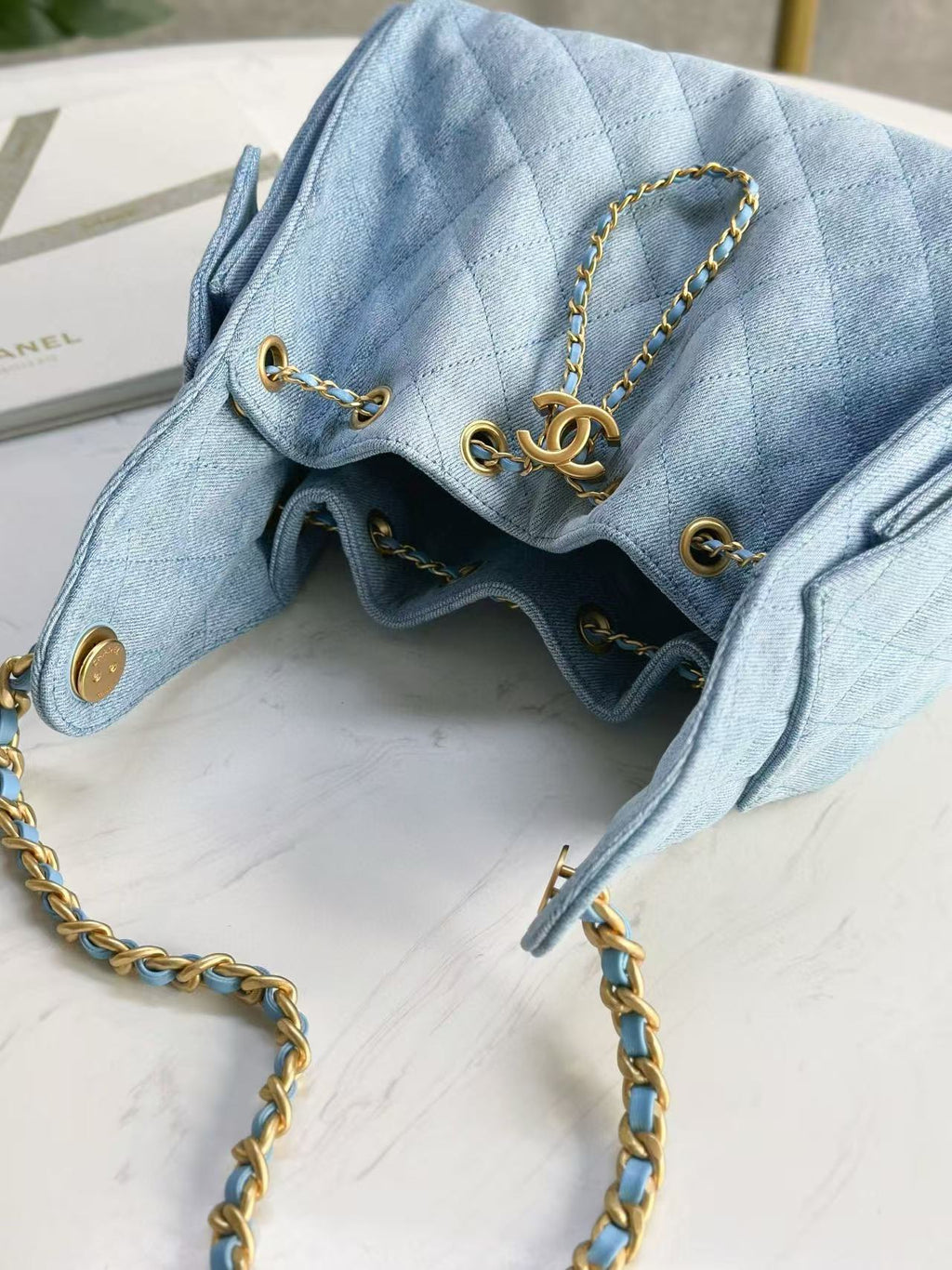 CC 25C HOBO BAG 30CM LIGHT BLUE DENIM