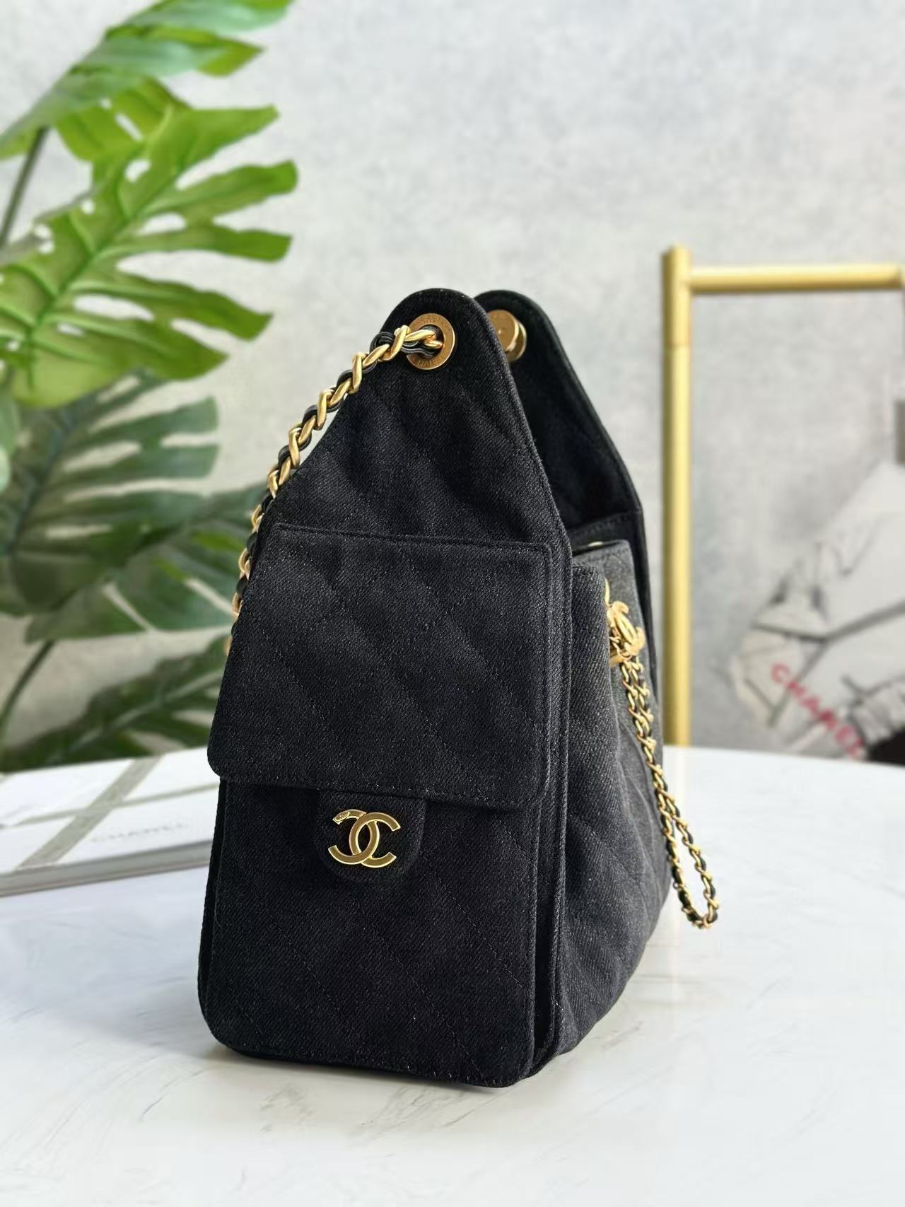 CC 25C HOBO BAG 30CM BLACK DENIM