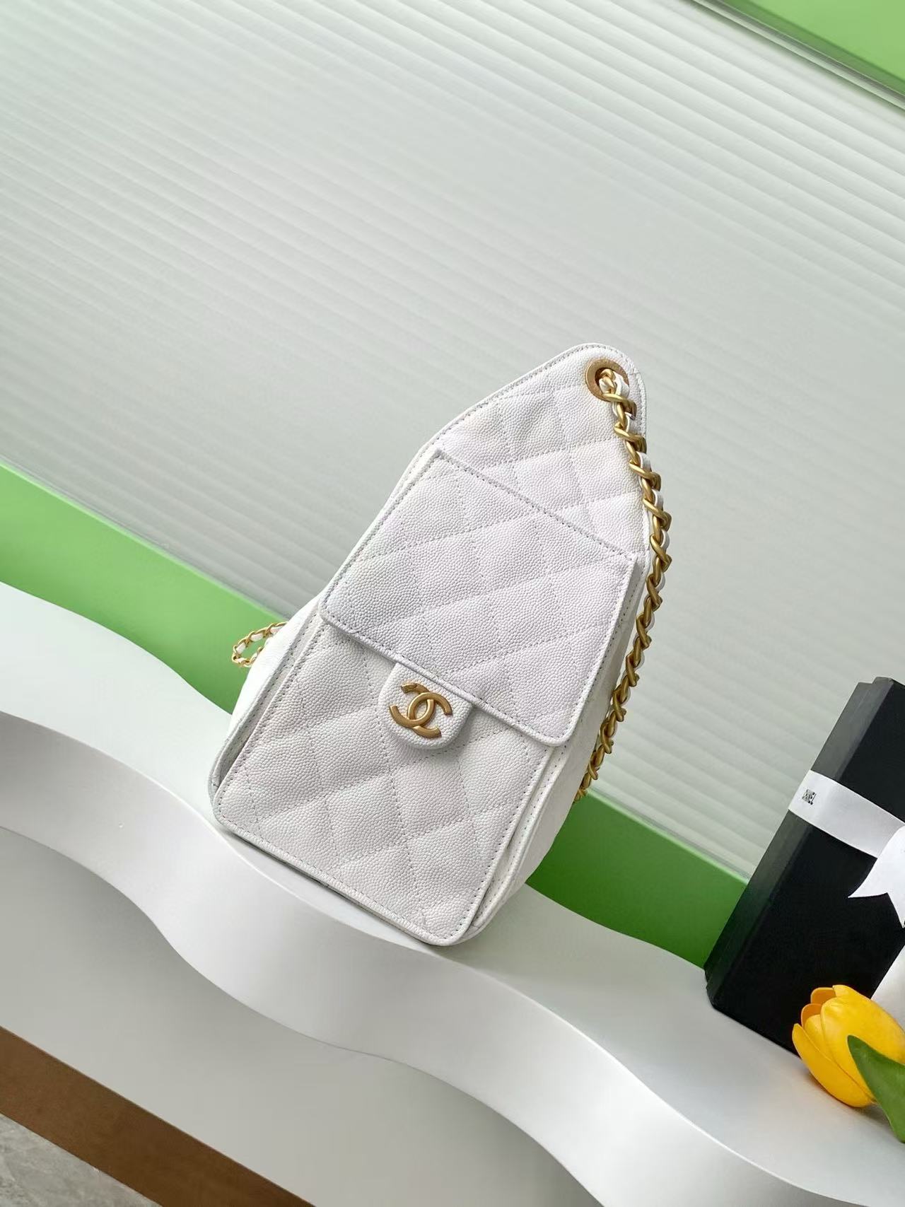 CC 25C HOBO BAG 30CM WHITE GRAINED CALFSKIN