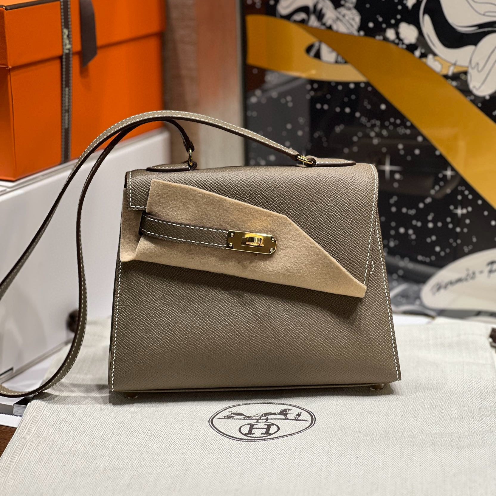 HM KELLY DESORDRE 20CM ÉTOUPÉE GRIS EPSOM QUINCAILLERIE OR