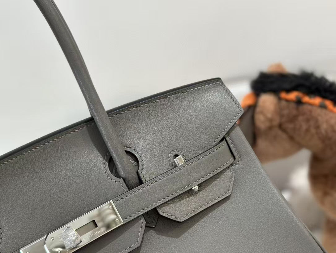 SAC À BANDOULIÈRE HM BIRKIN 29 CM EN CUIR DE VEAU GRIS FER QUINCAILLERIE ARGENTÉE