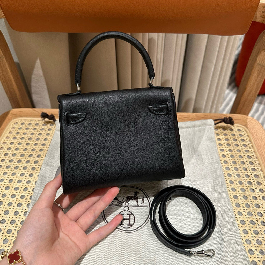 POUPÉE HM KELLY 16CM CUIR GULLIVER NOIR
