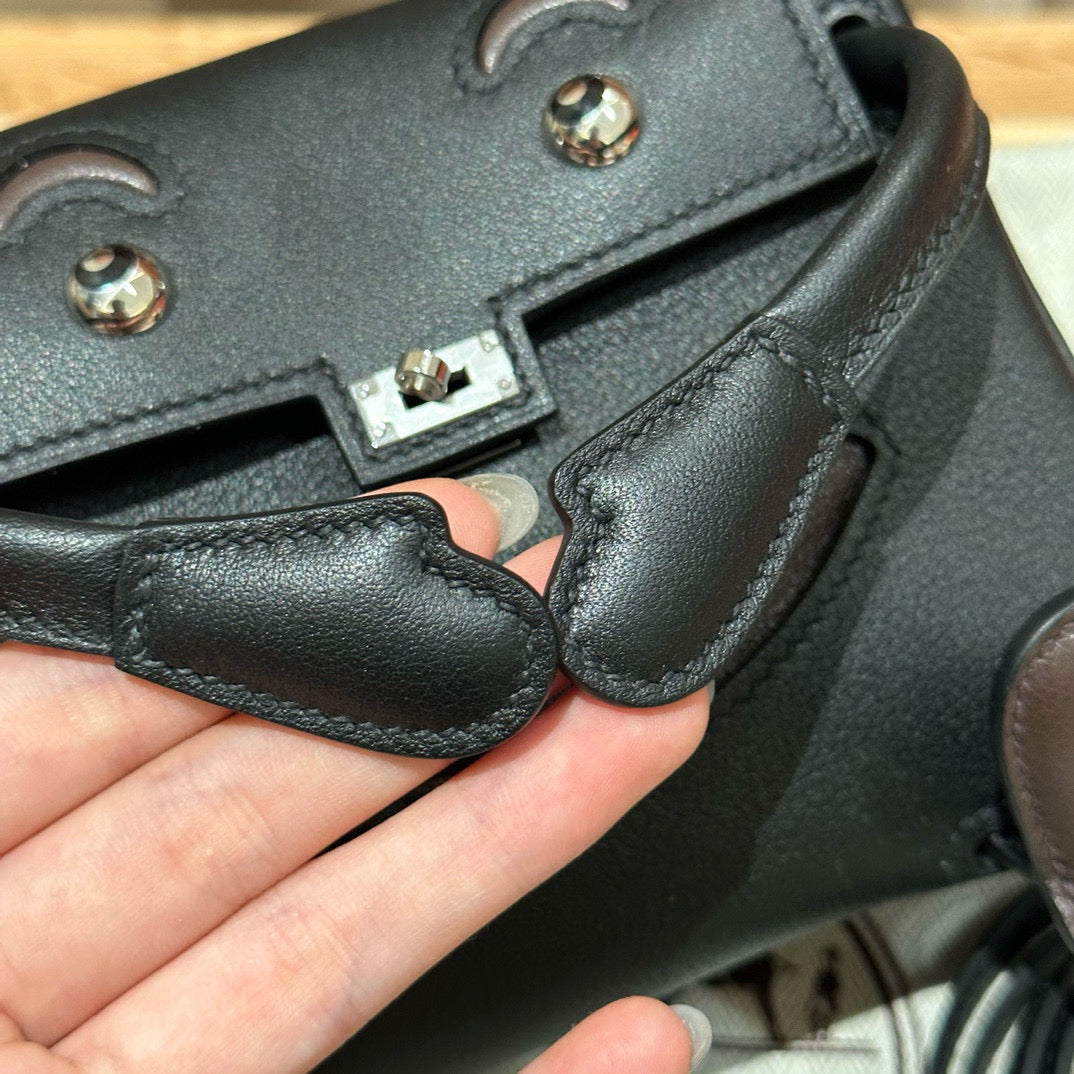 POUPÉE HM KELLY 16CM CUIR GULLIVER NOIR