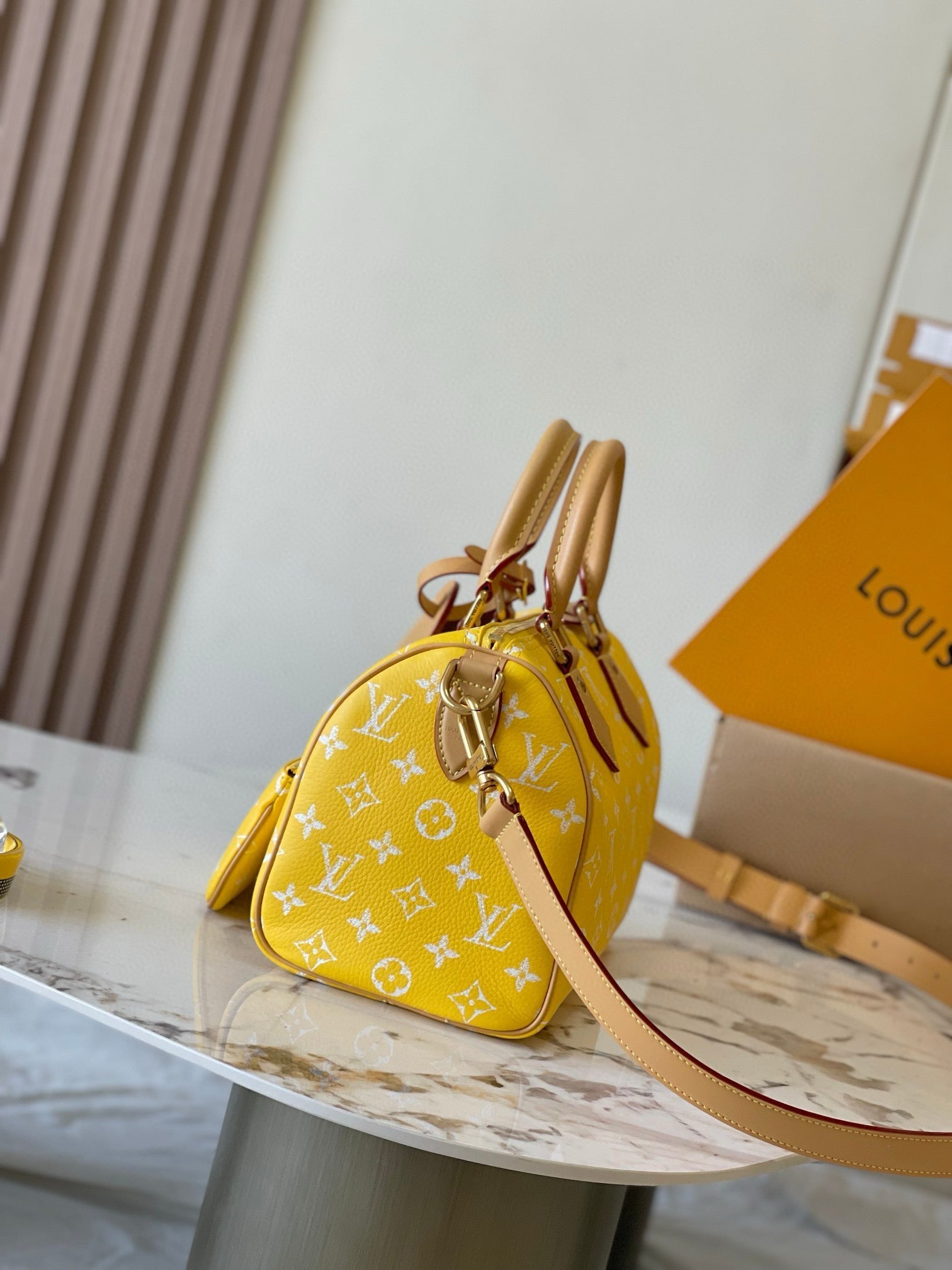SPEEDY P9 BANDOULIÈRE 25CM CUIR DE VEAU JAUNE