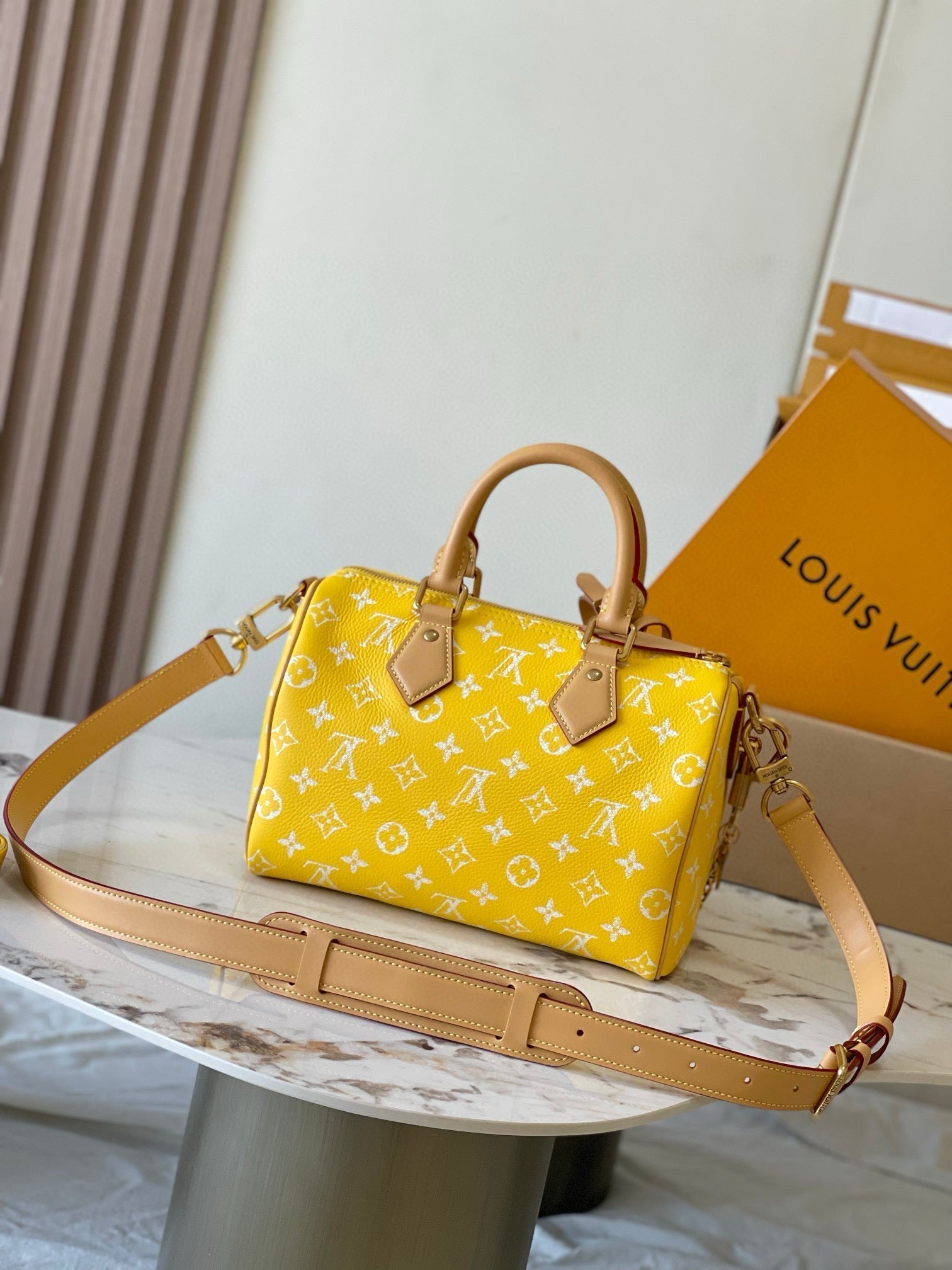 SPEEDY P9 BANDOULIÈRE 25CM CUIR DE VEAU JAUNE
