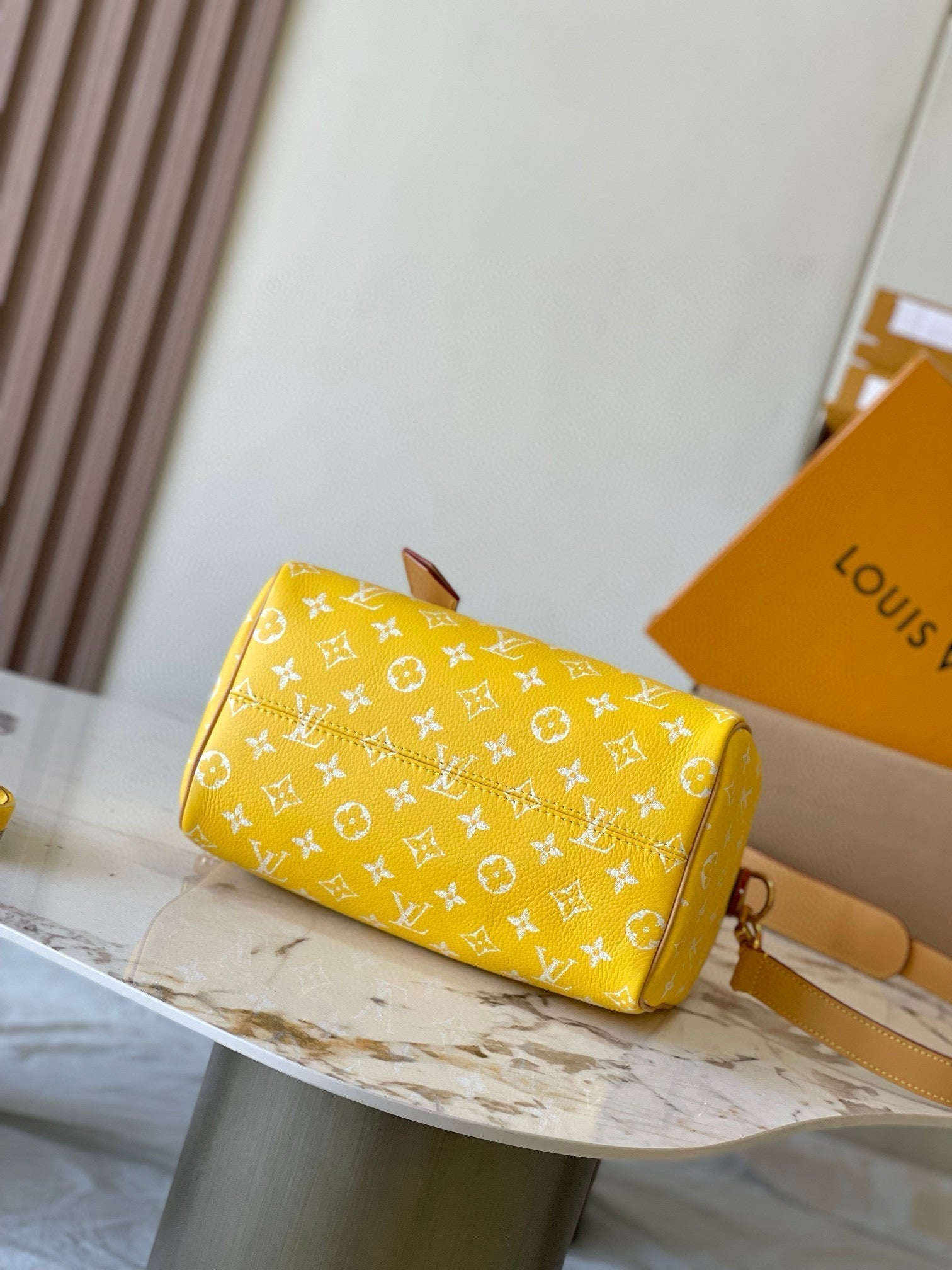 SPEEDY P9 BANDOULIÈRE 25CM CUIR DE VEAU JAUNE