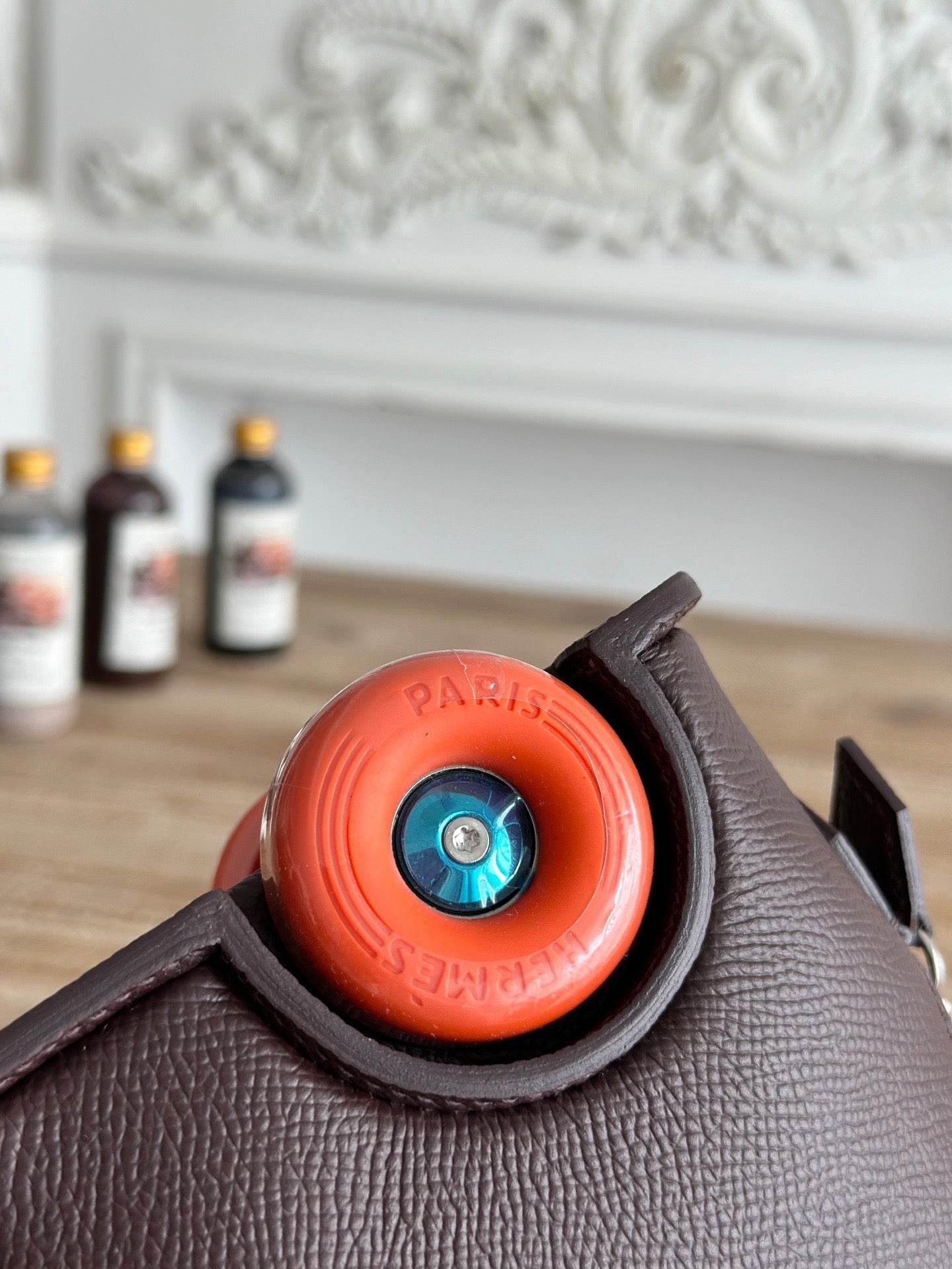 HM BOLIDE MINI 19CM CUIR EPSOM BORDEAUX SUR ROUES ORANGE
