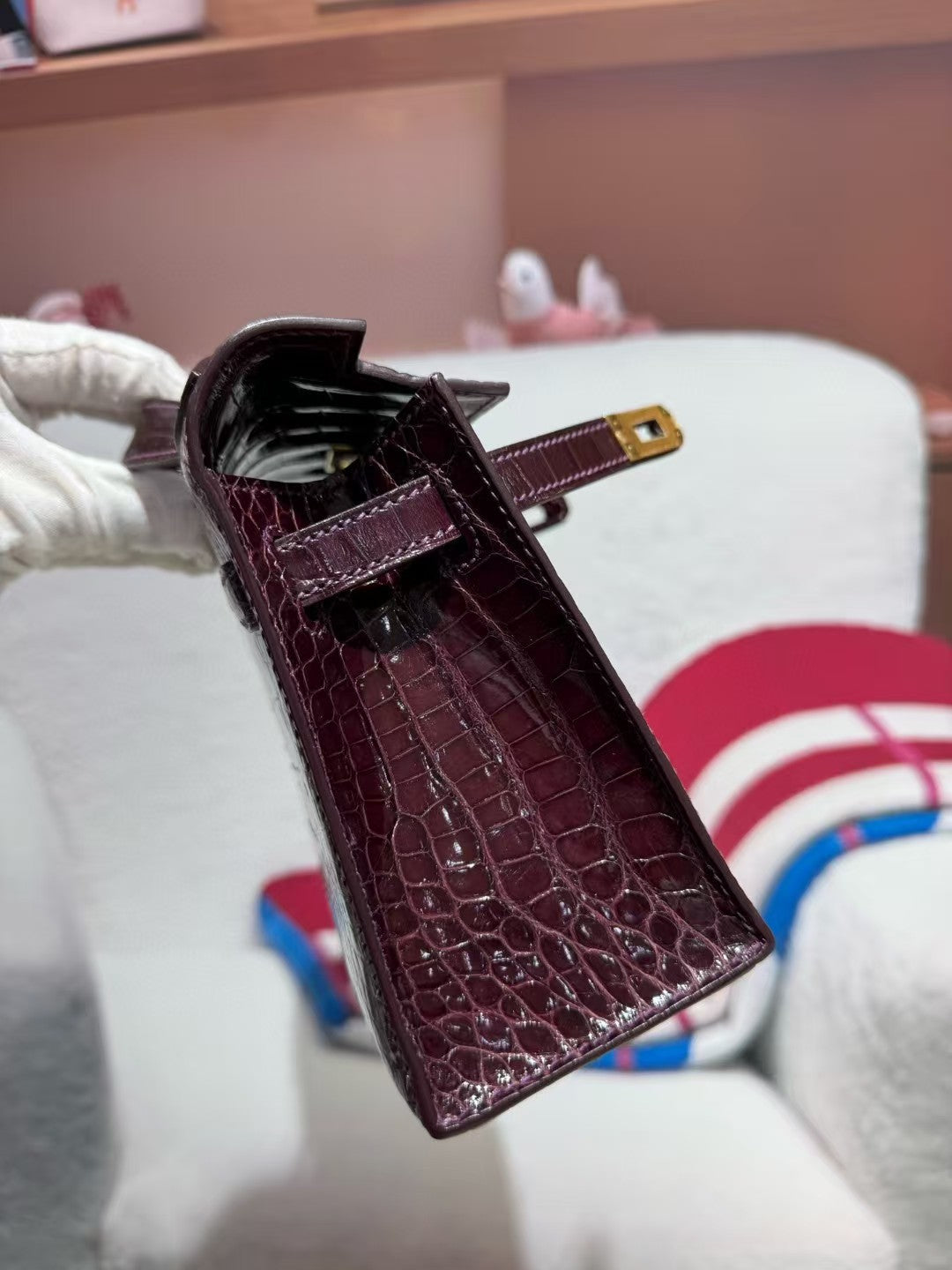 HM KELLY MINI 22 BOUCLE EN ALLIGATOR AMÉRICAIN ROUGE BORDEAUX (FABRIQUÉ SUR COMMANDE)