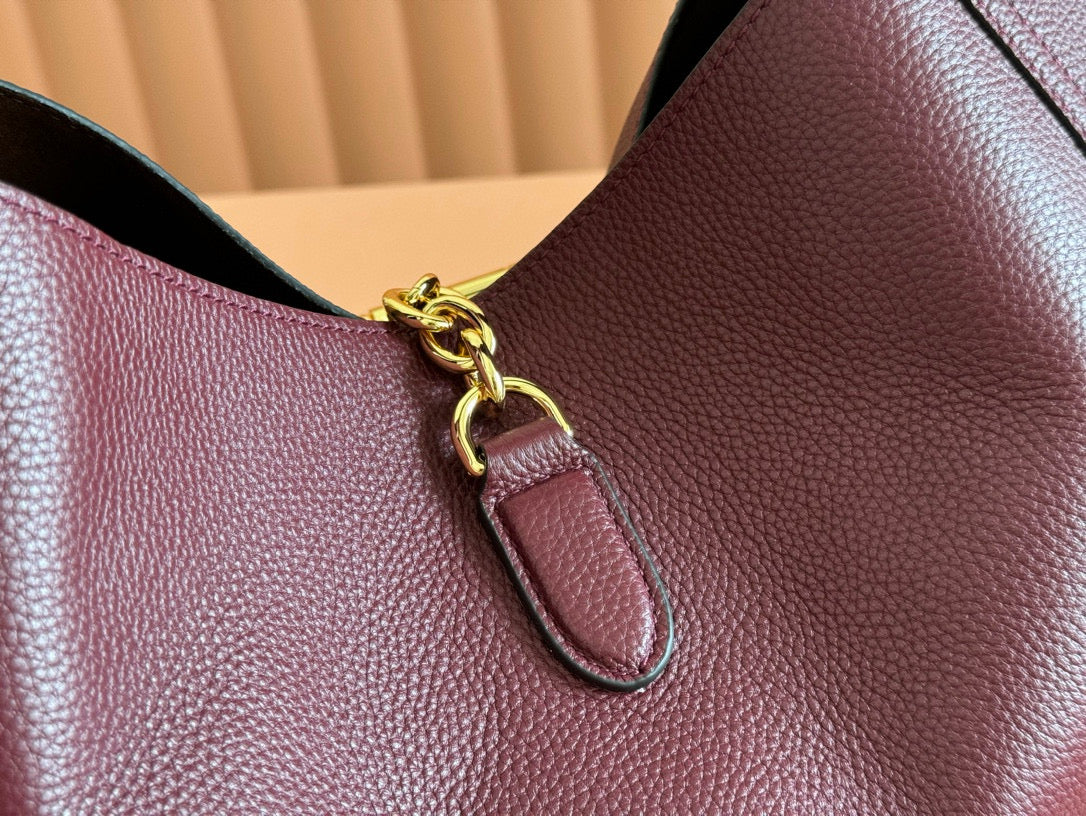 GG SOFTBIT SHOULDER BAG 46CM BURGUNDY GRAINED CALFSKIN GOLD HARDWARE